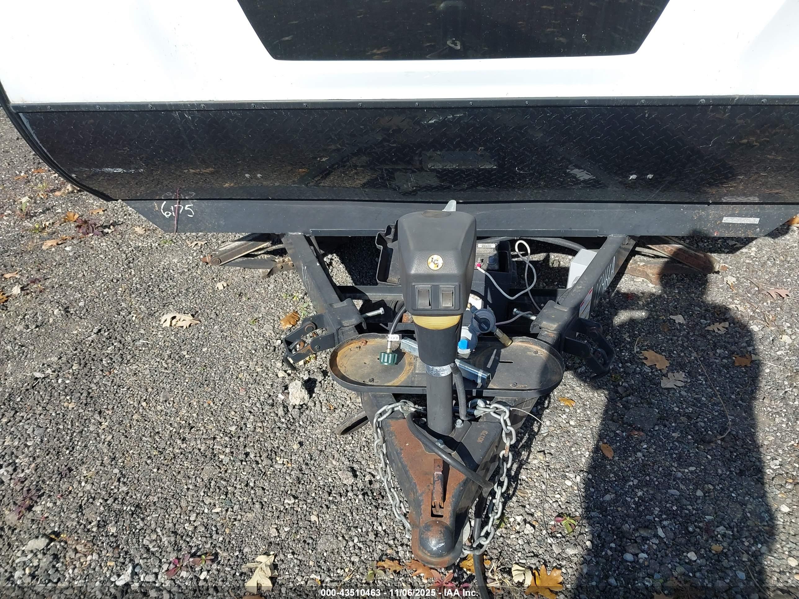 EVERGREEN RV image 10