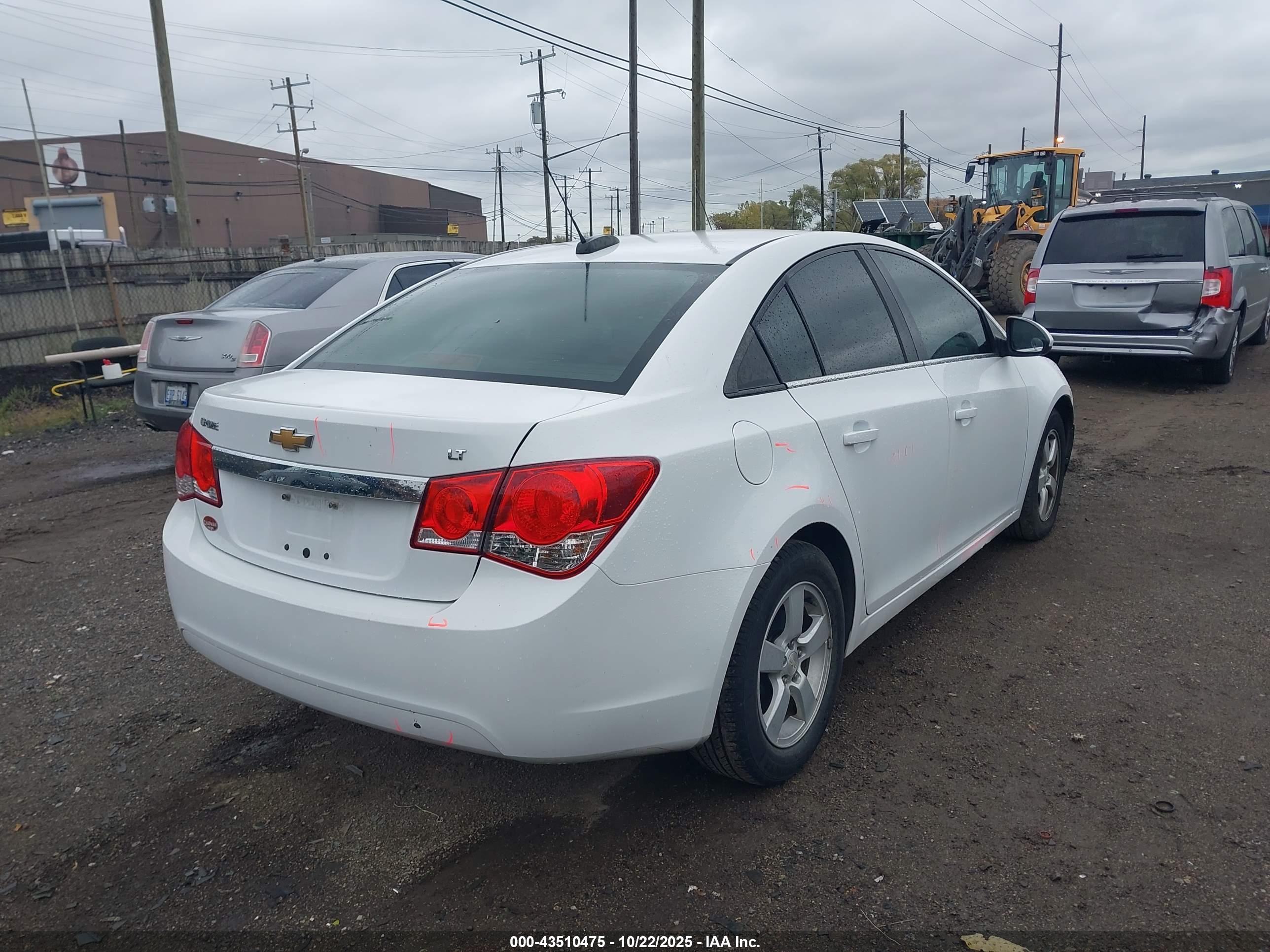 CHEVROLET CRUZE image 4