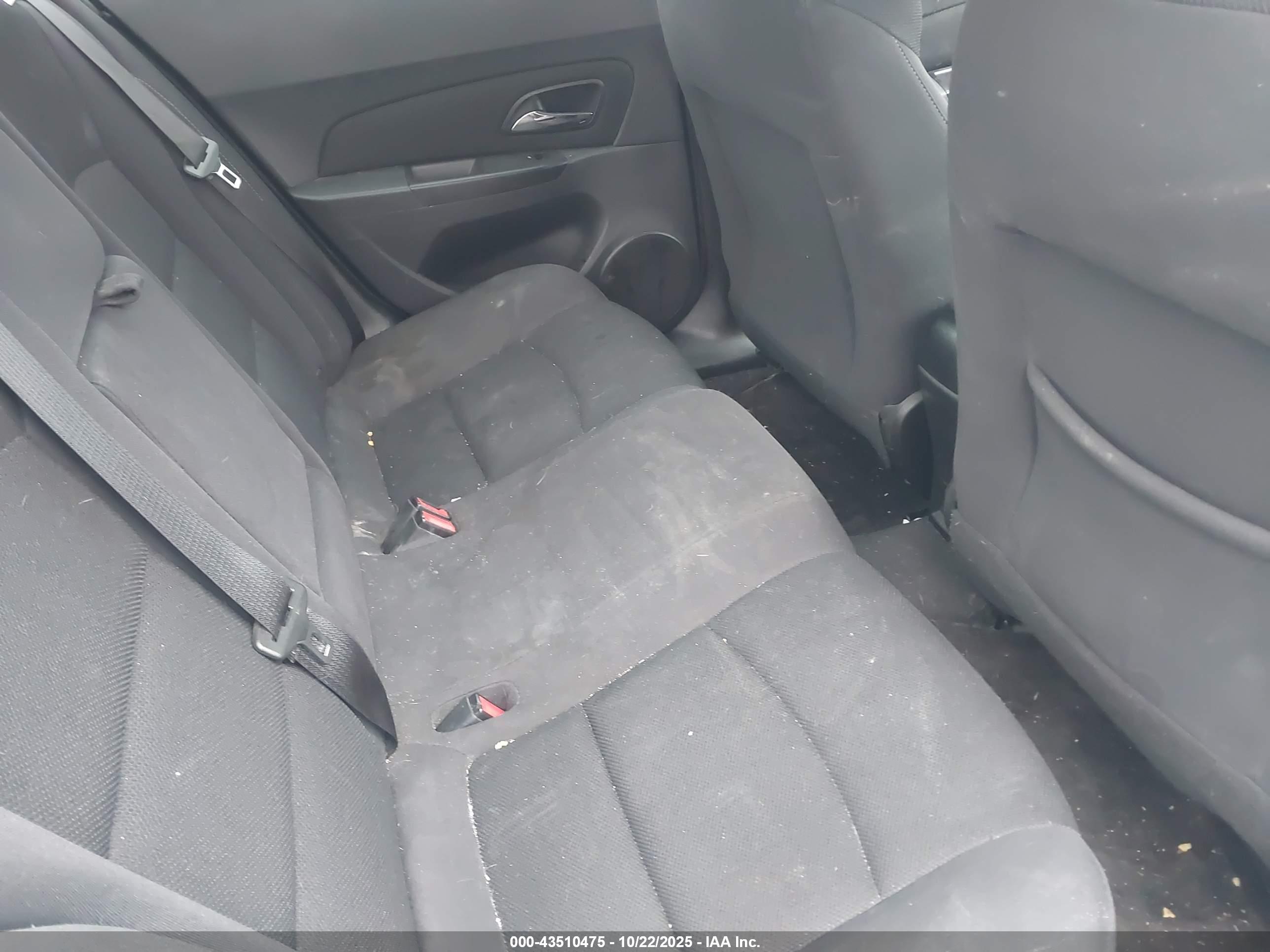 CHEVROLET CRUZE image 8