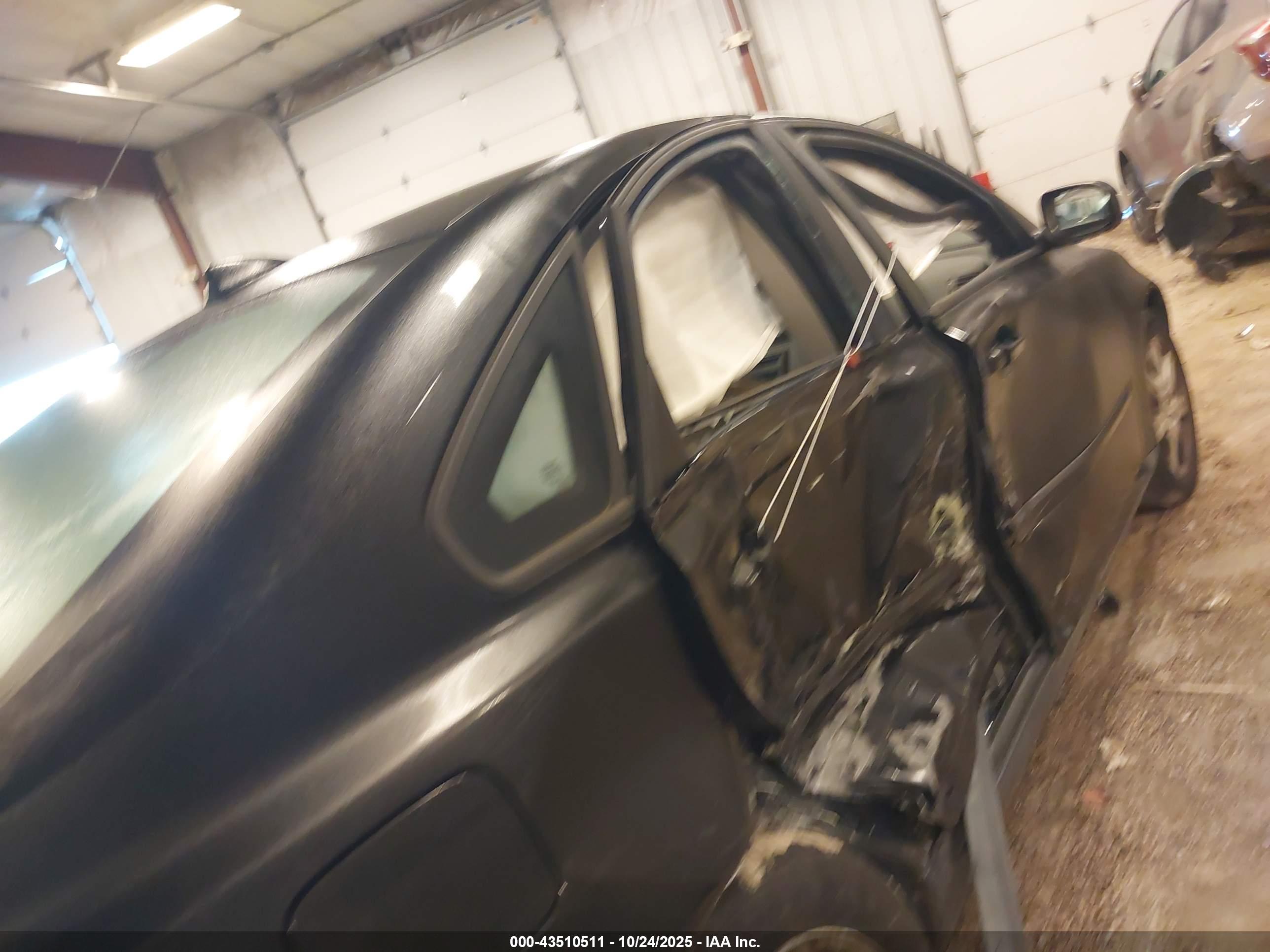 VOLVO S40 image 6