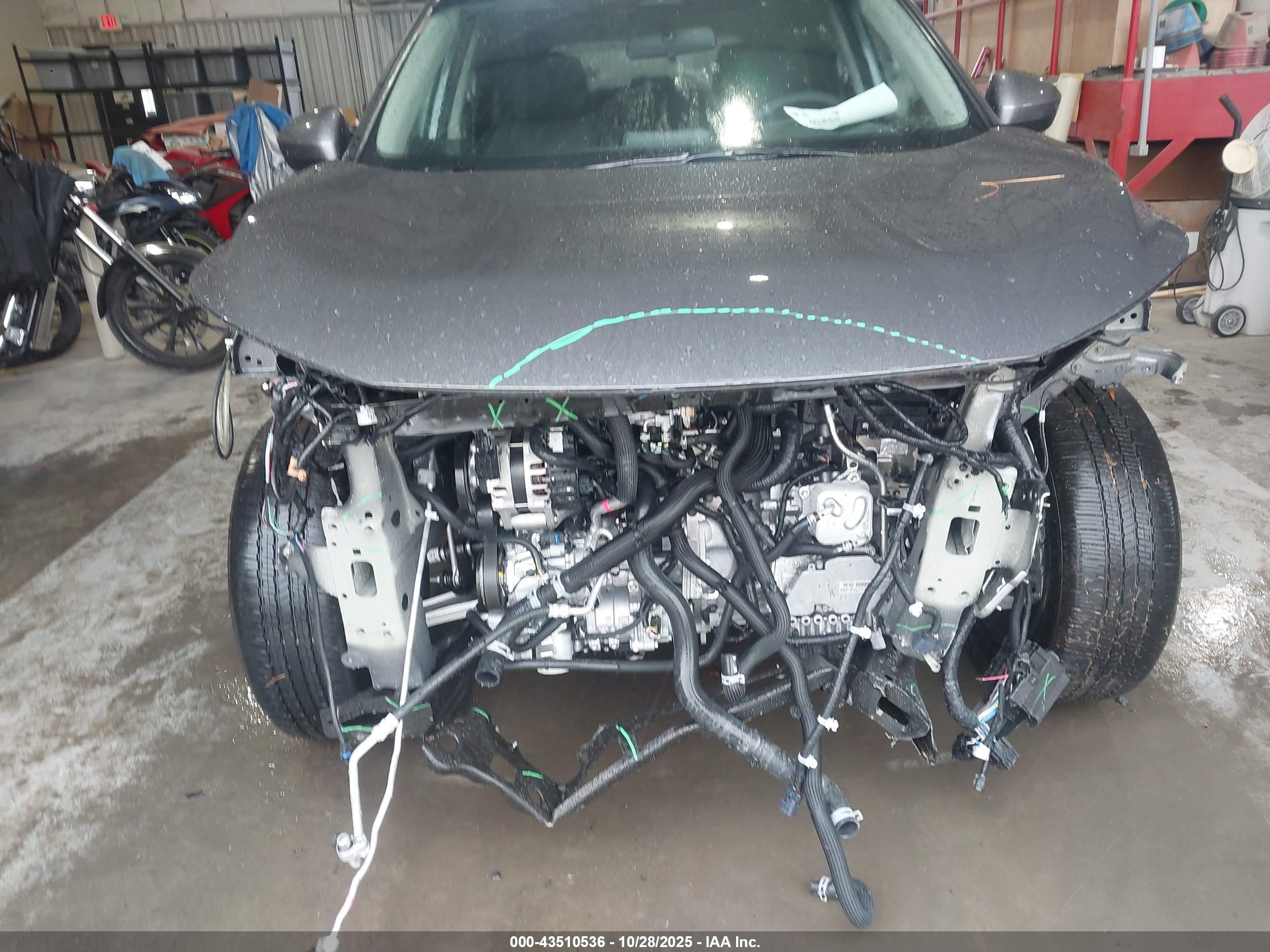 NISSAN ROGUE image 6