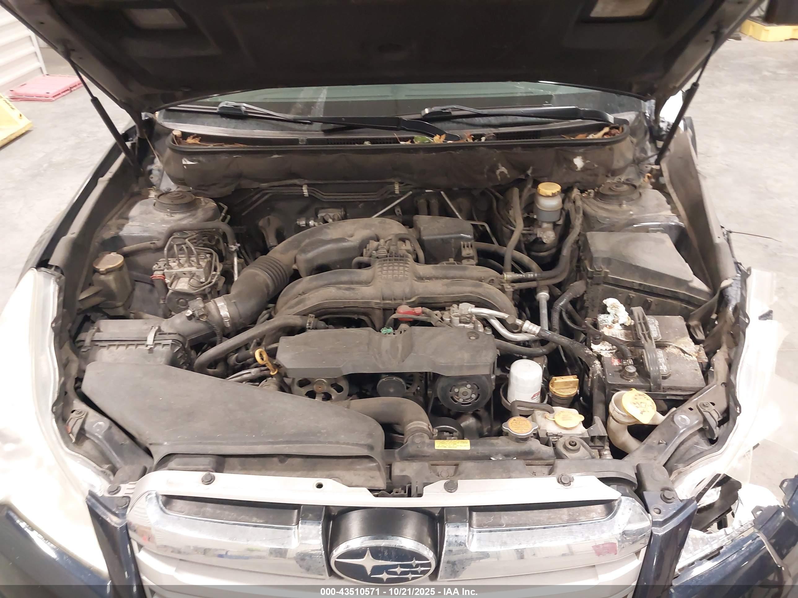 SUBARU OUTBACK image 10