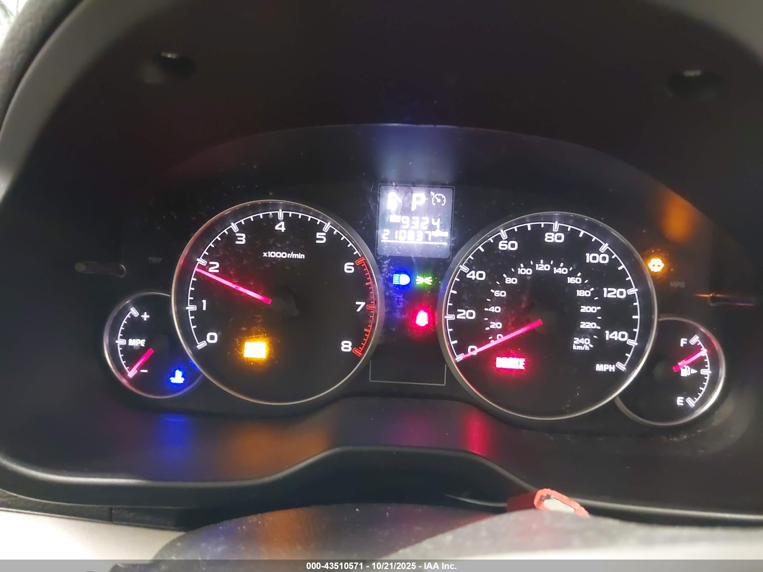 SUBARU OUTBACK image 7