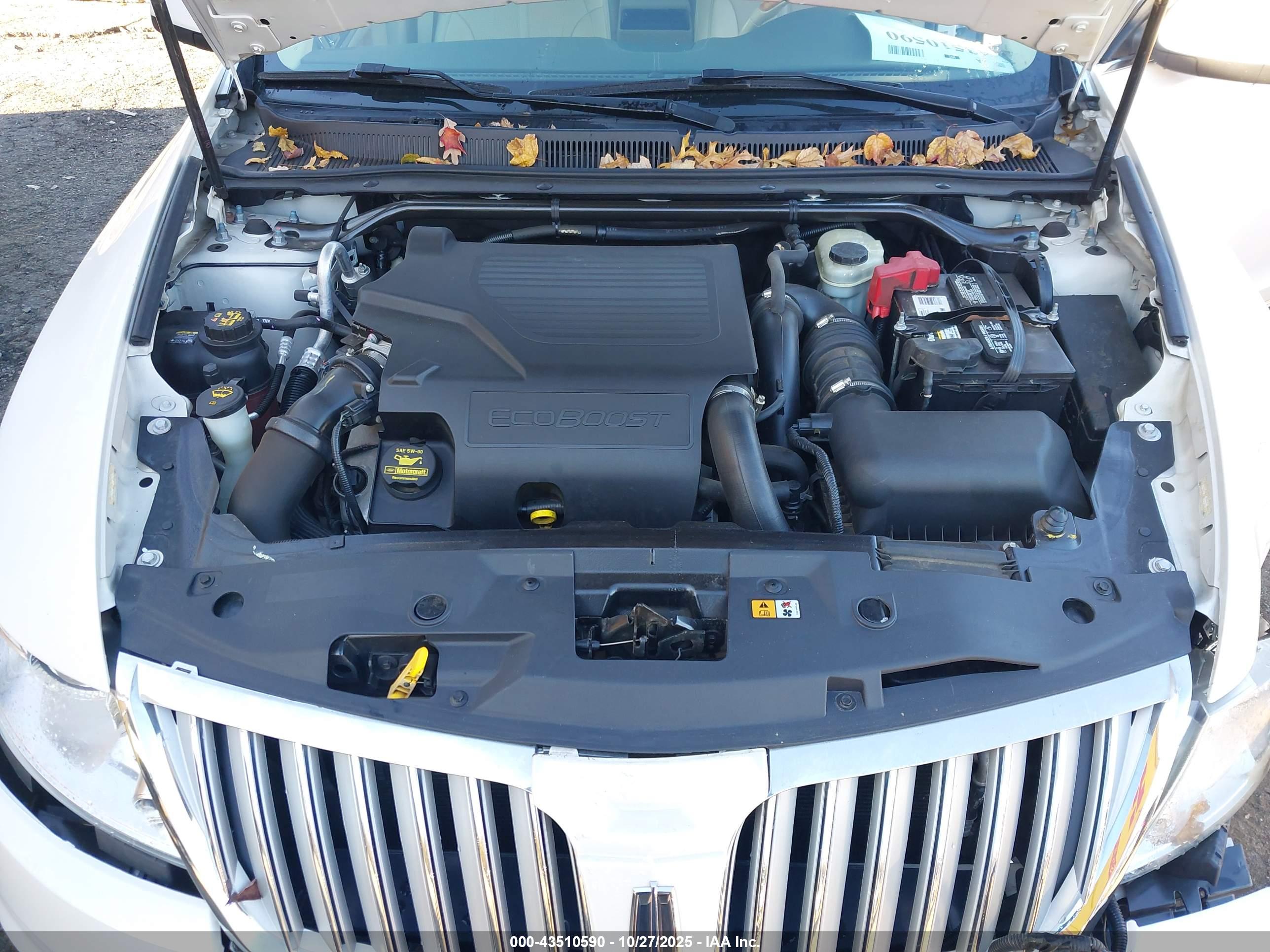 LINCOLN MKS image 10