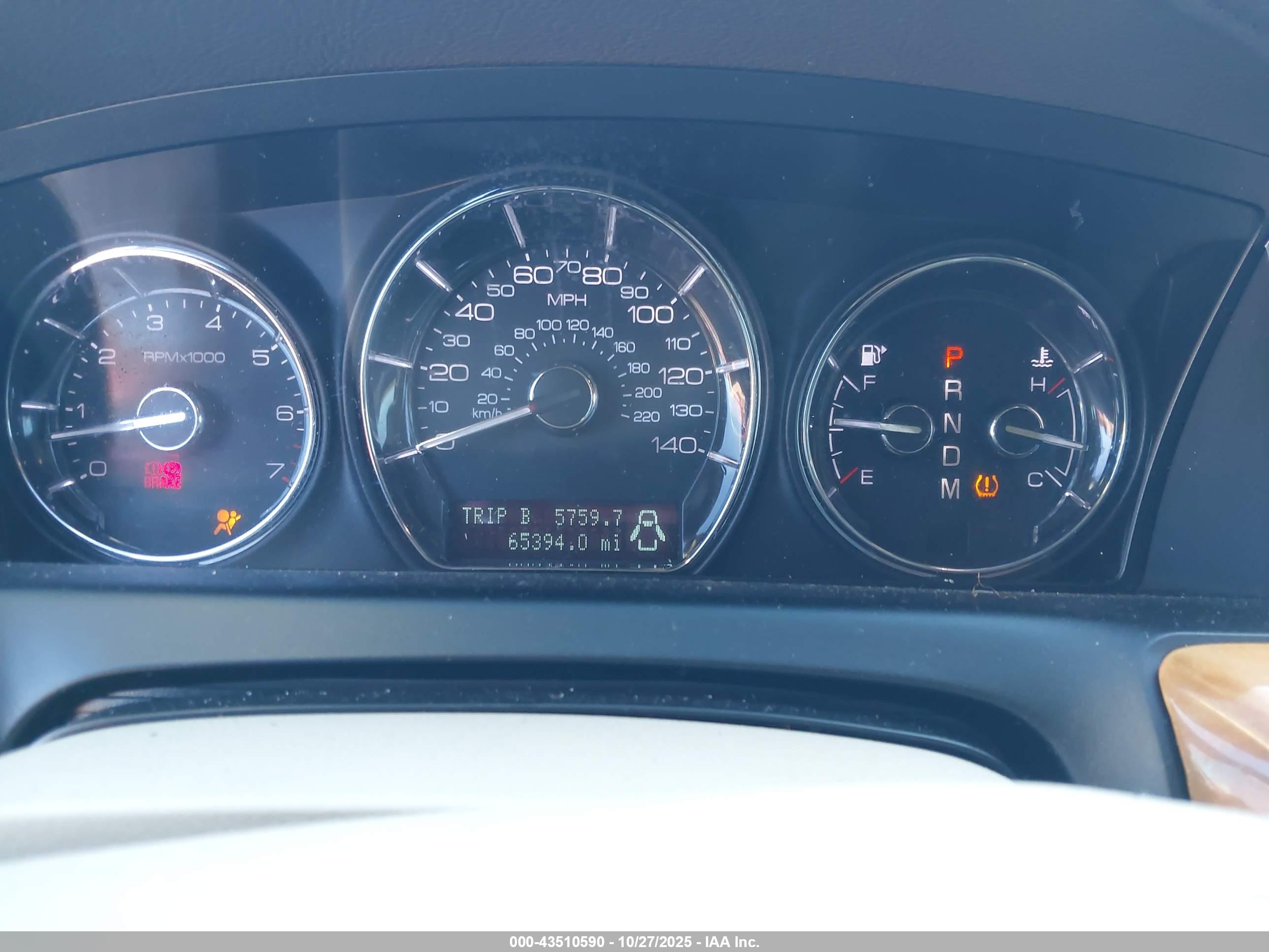LINCOLN MKS image 7