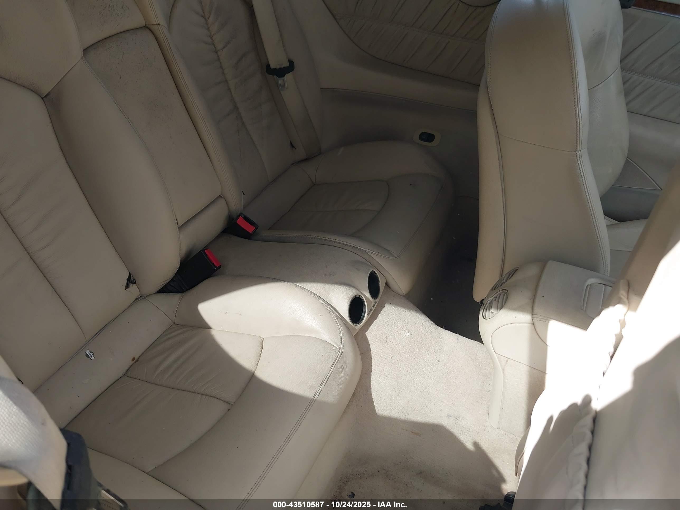 MERCEDES-BENZ CLK image 8