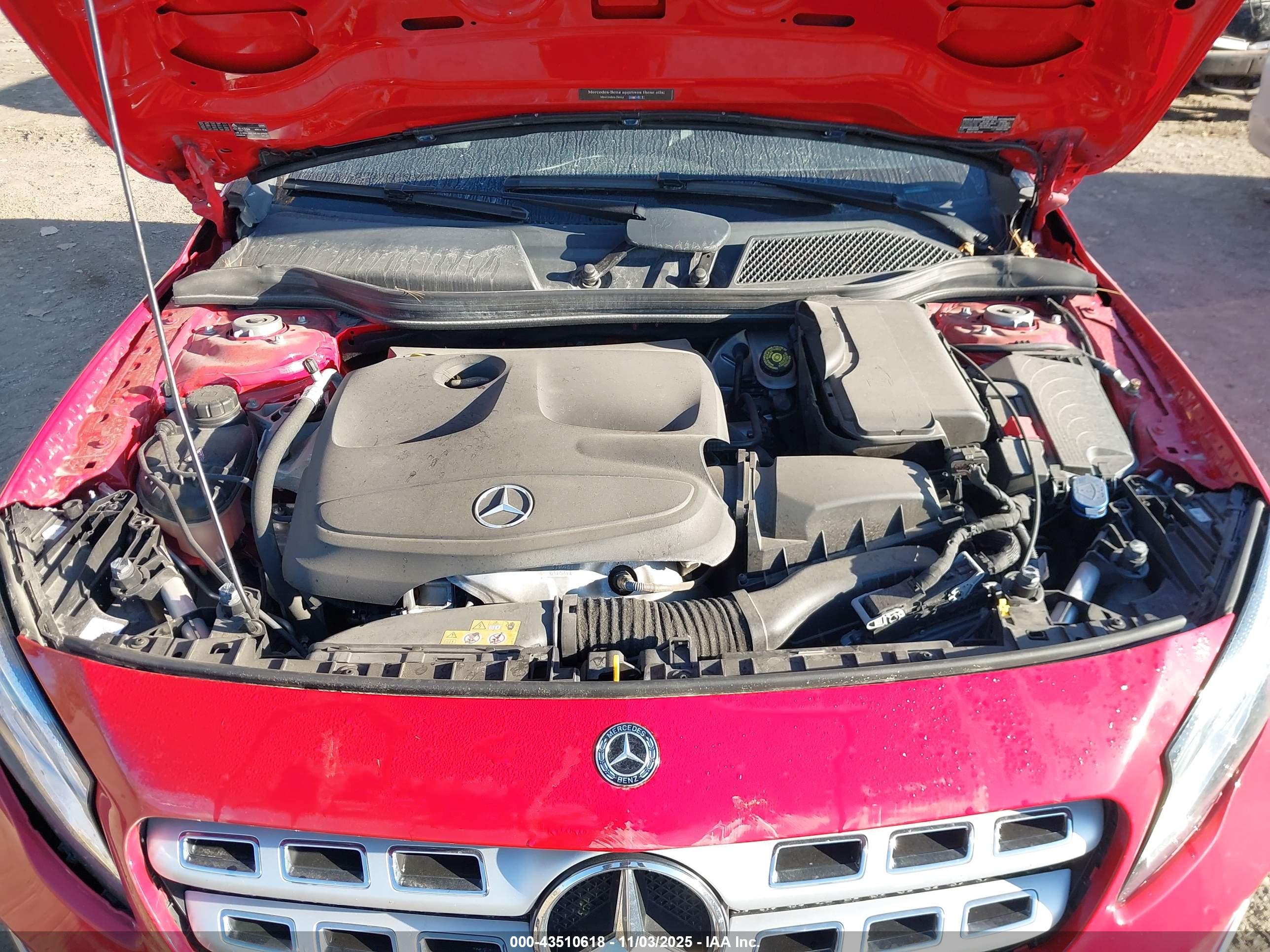 MERCEDES-BENZ GLA image 10