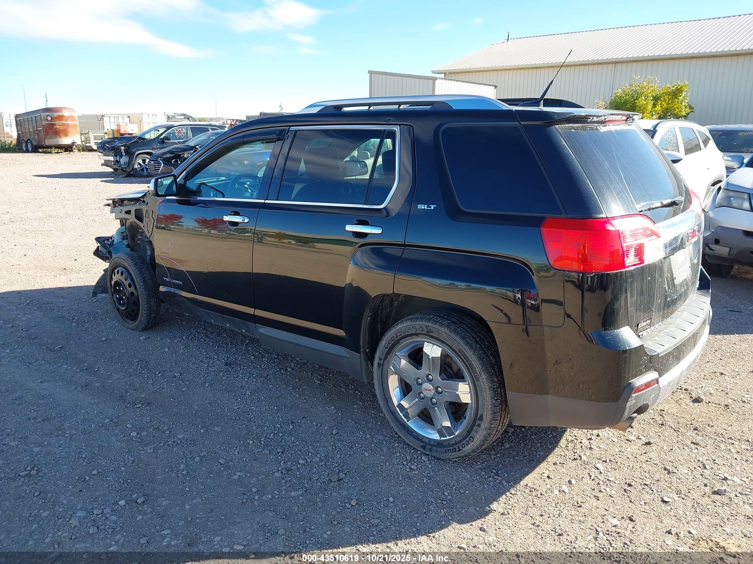 GMC TERRAIN image 3