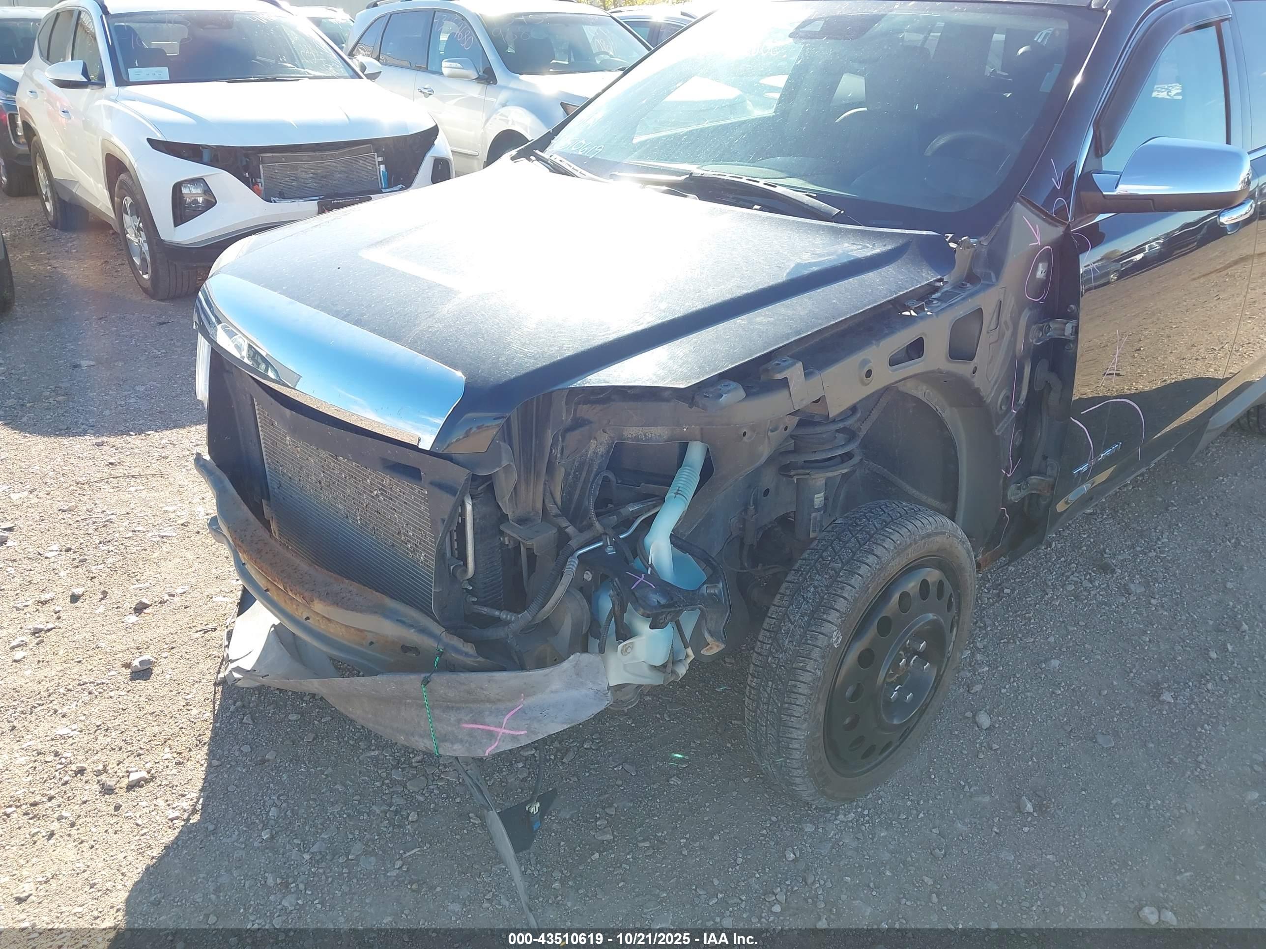 GMC TERRAIN image 6