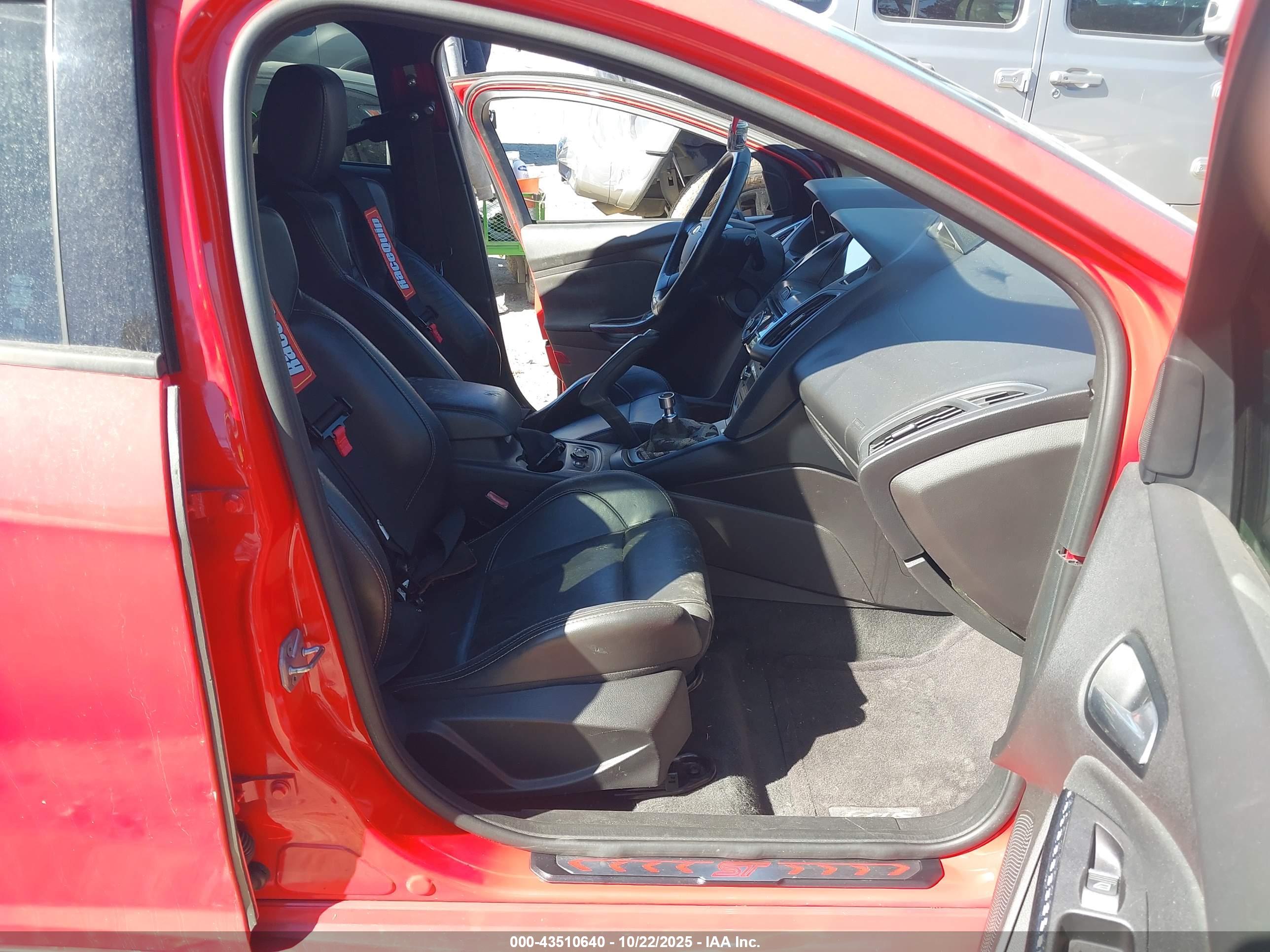 FORD FOCUS image 5