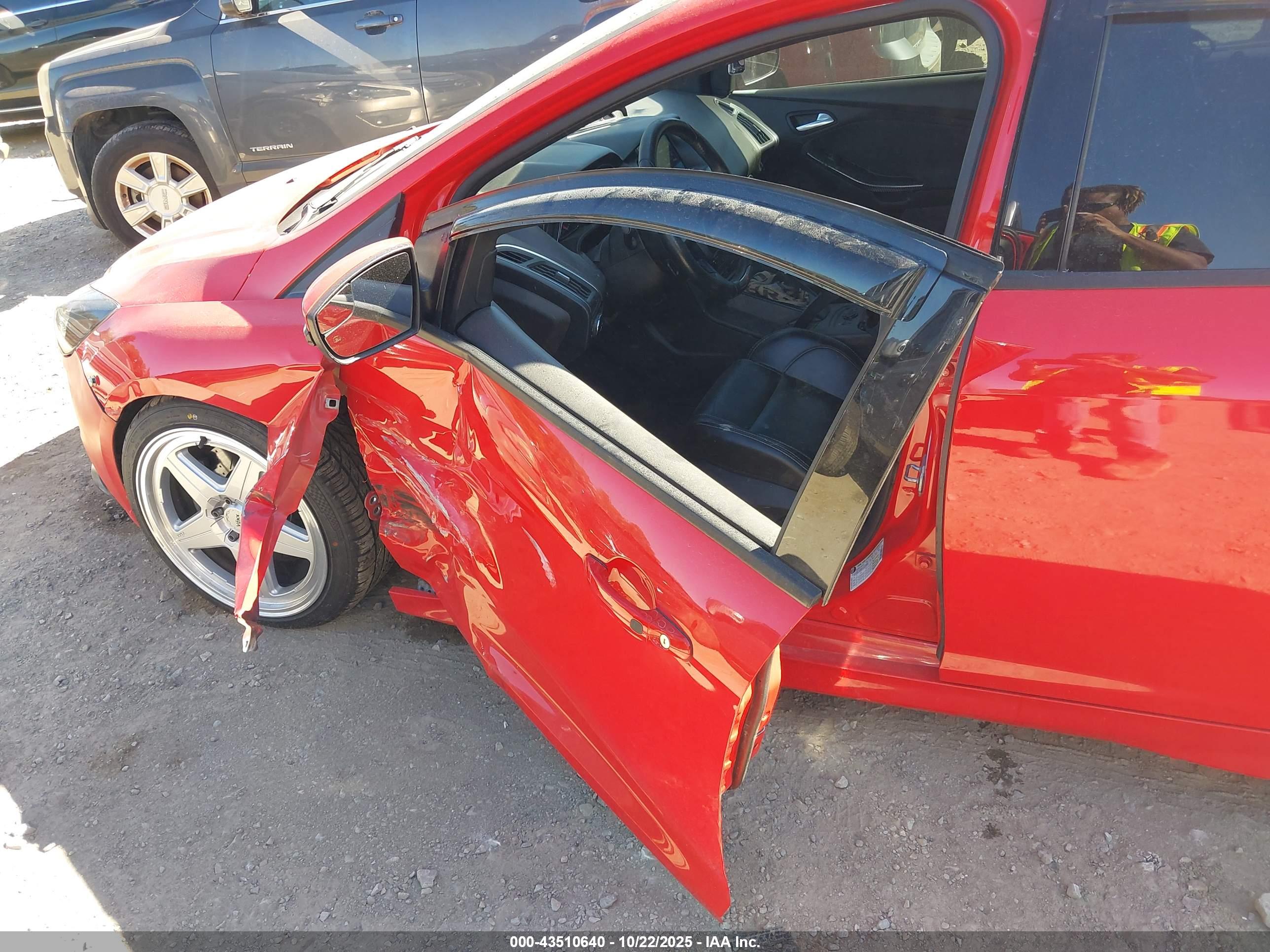 FORD FOCUS image 6