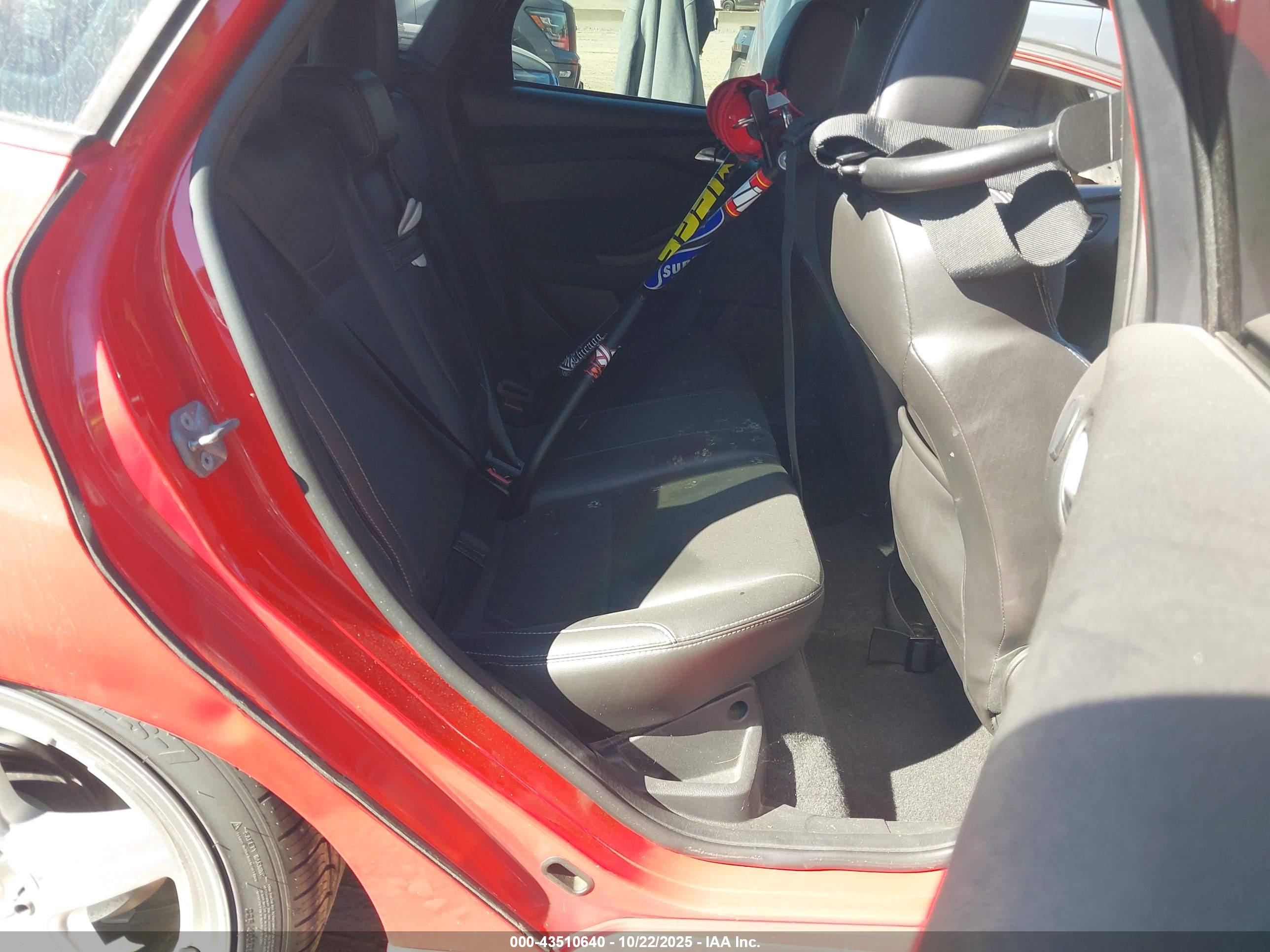 FORD FOCUS image 8
