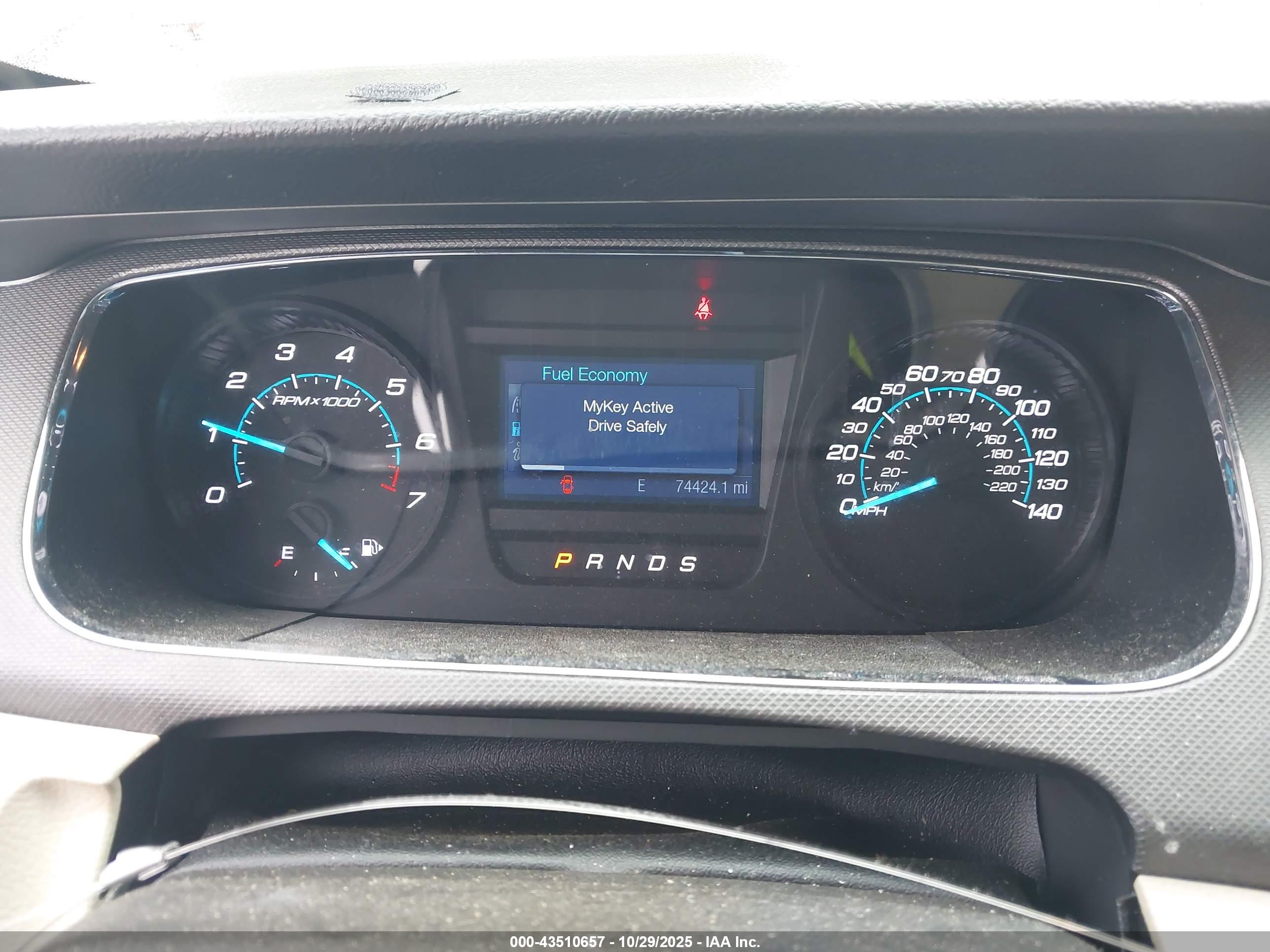 FORD TAURUS image 7