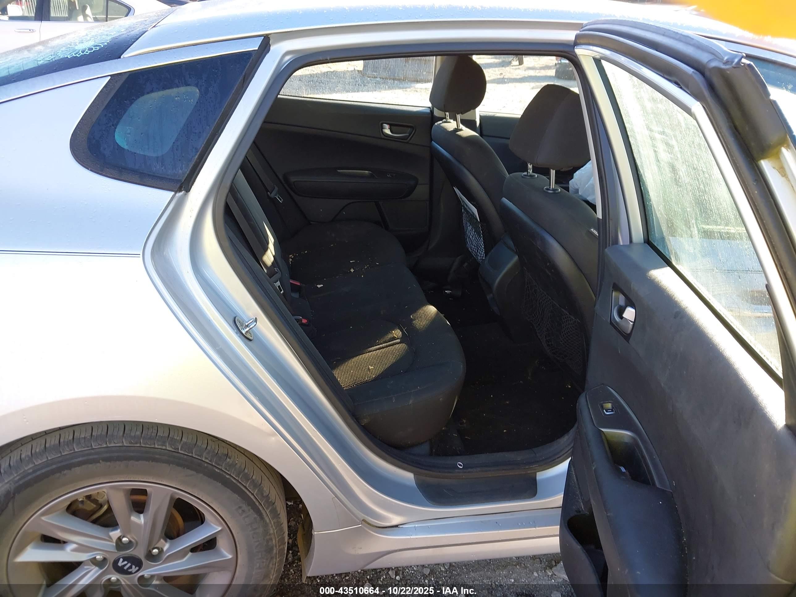 KIA OPTIMA image 8