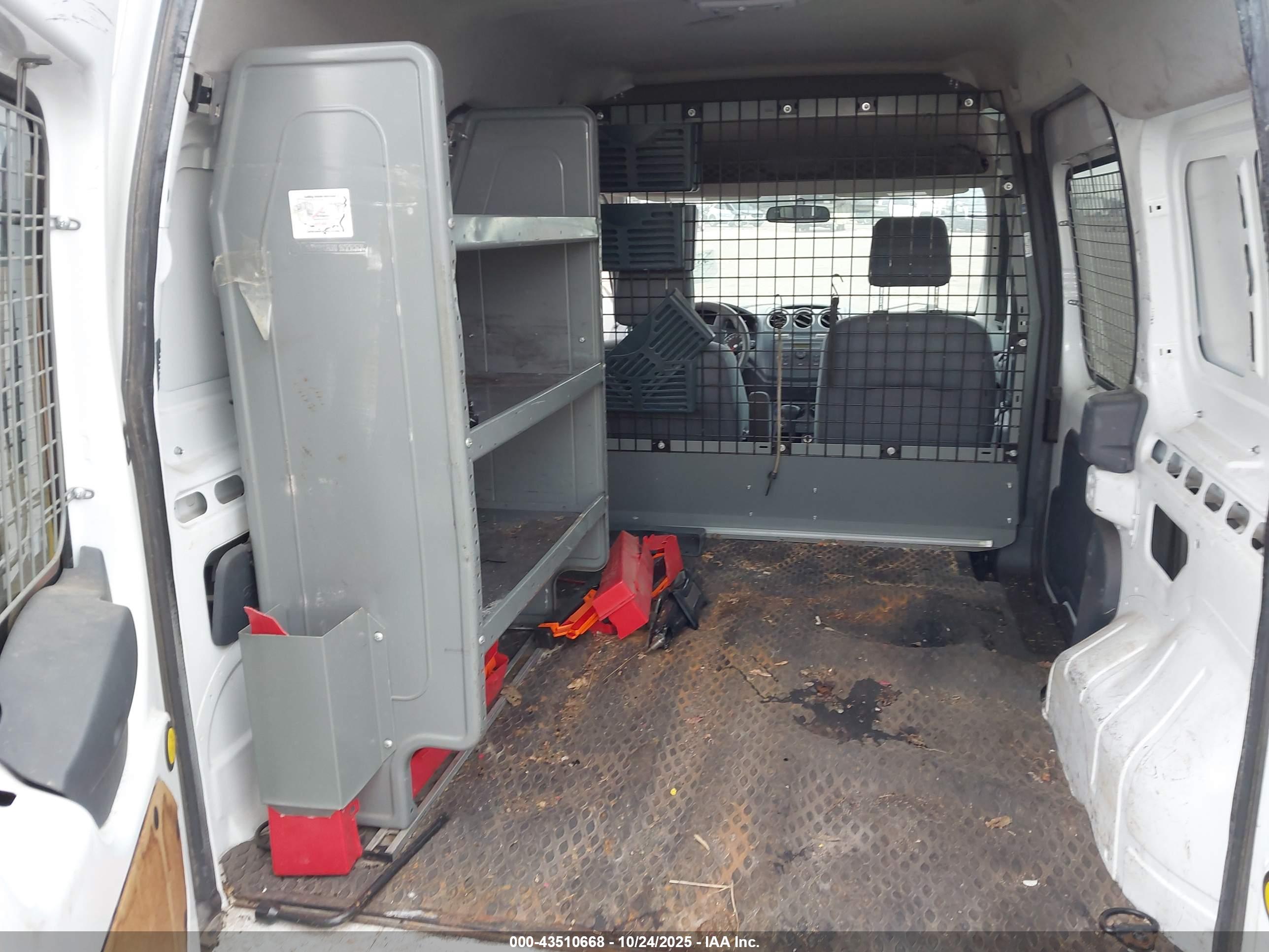 FORD TRANSIT image 8
