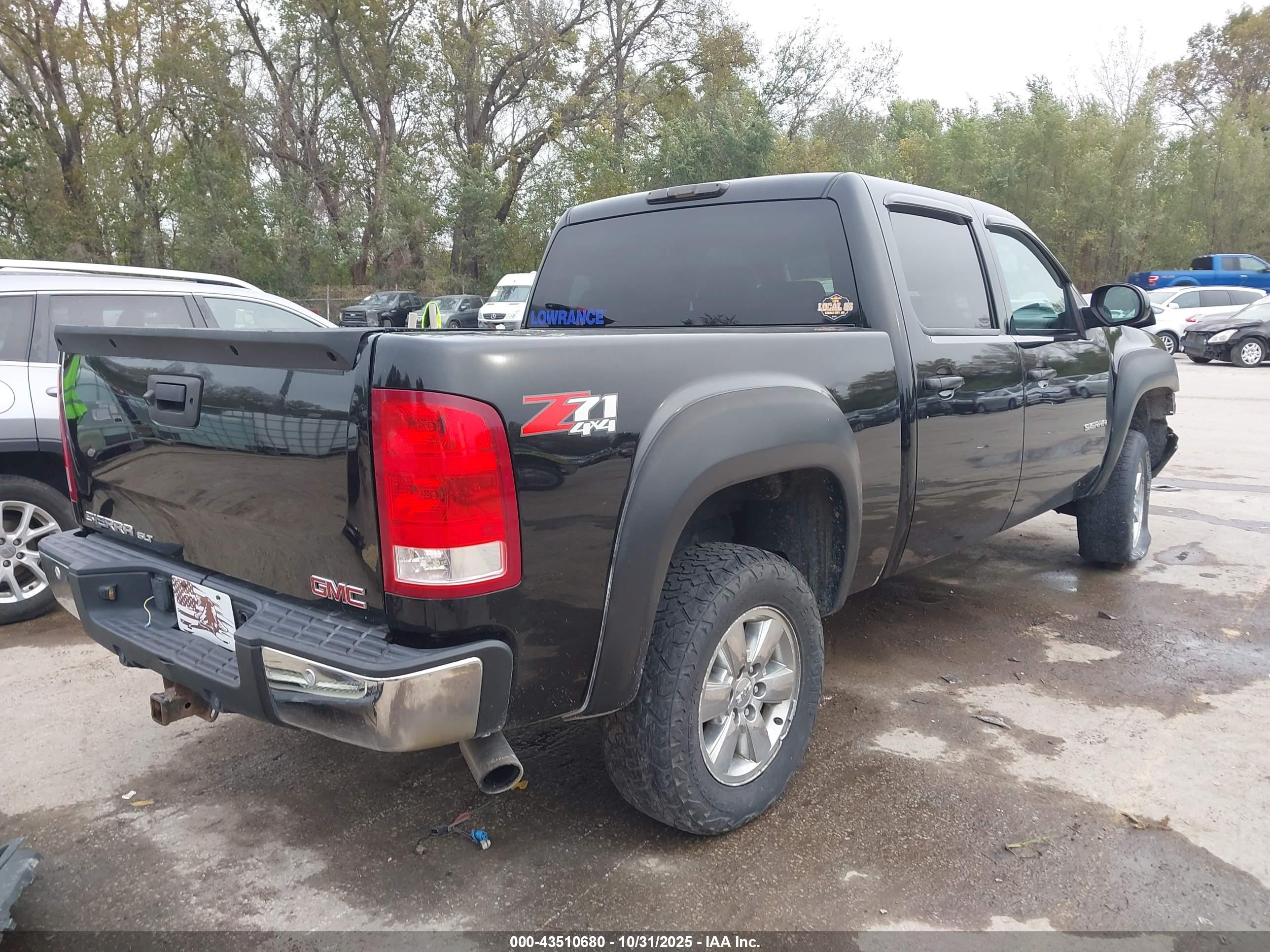 GMC SIERRA image 4