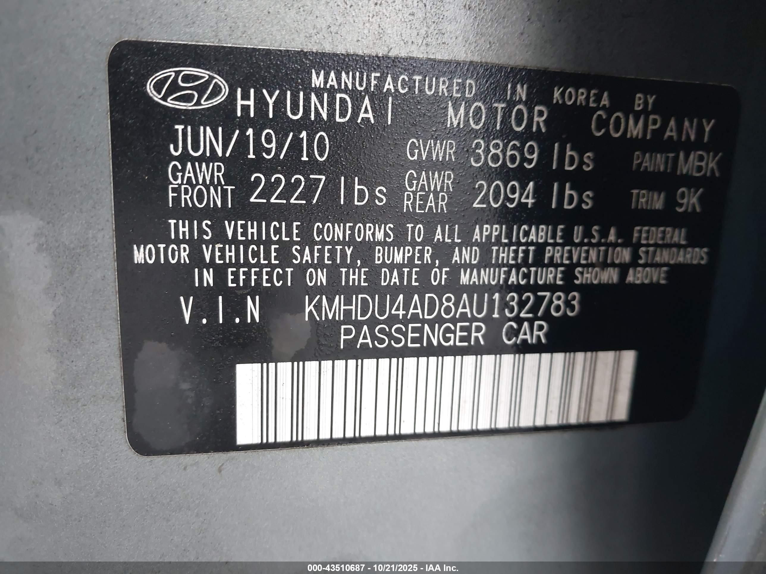 HYUNDAI ELANTRA image 9