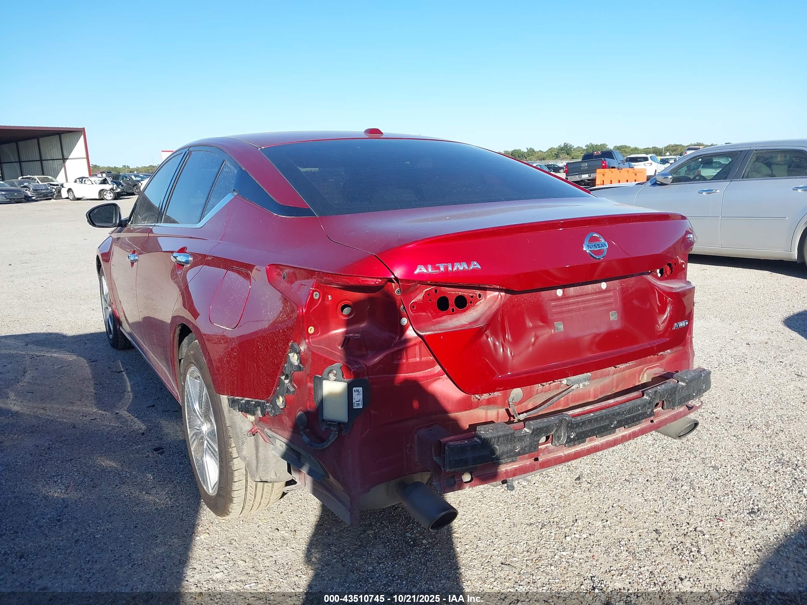 NISSAN ALTIMA image 3