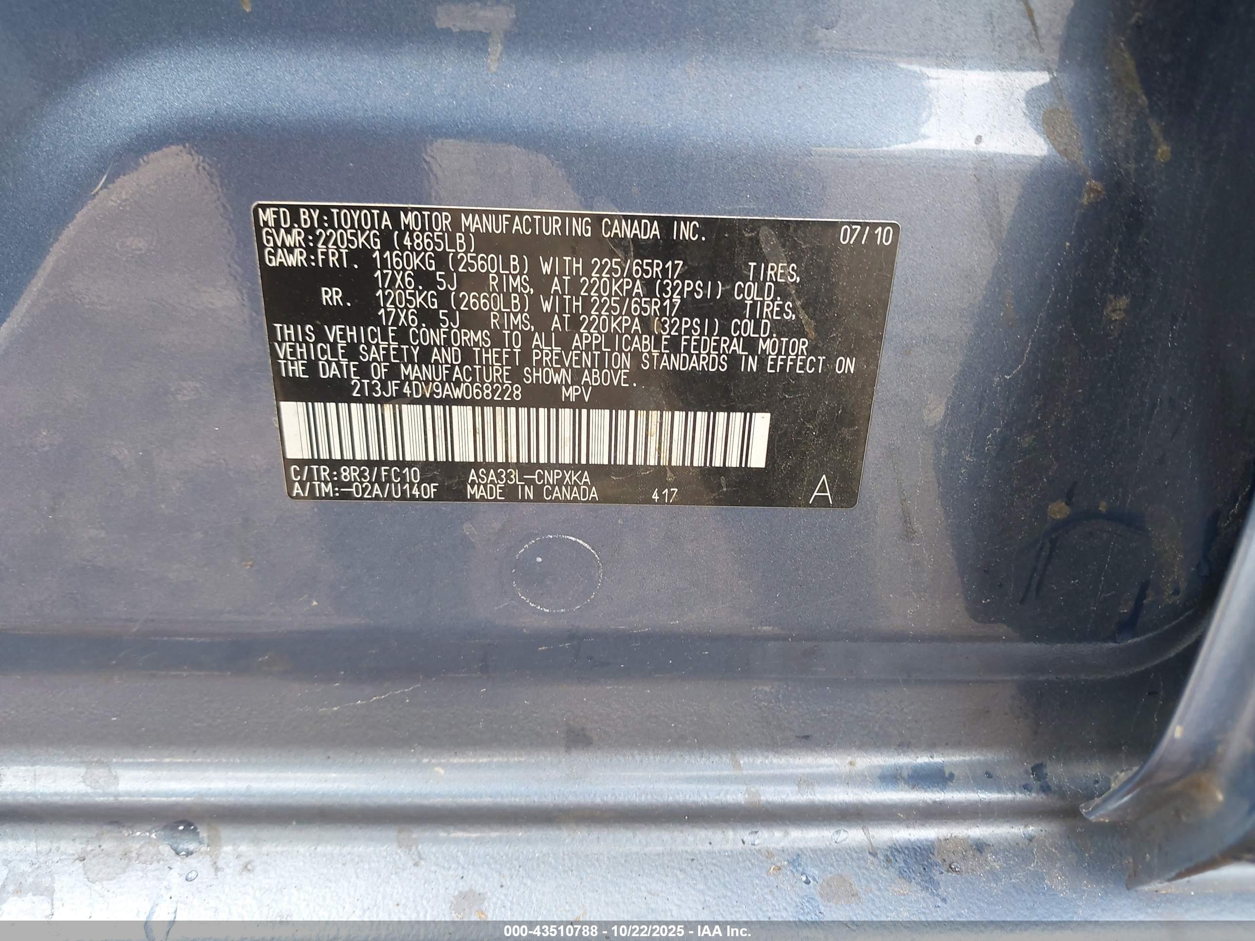TOYOTA RAV4 image 9