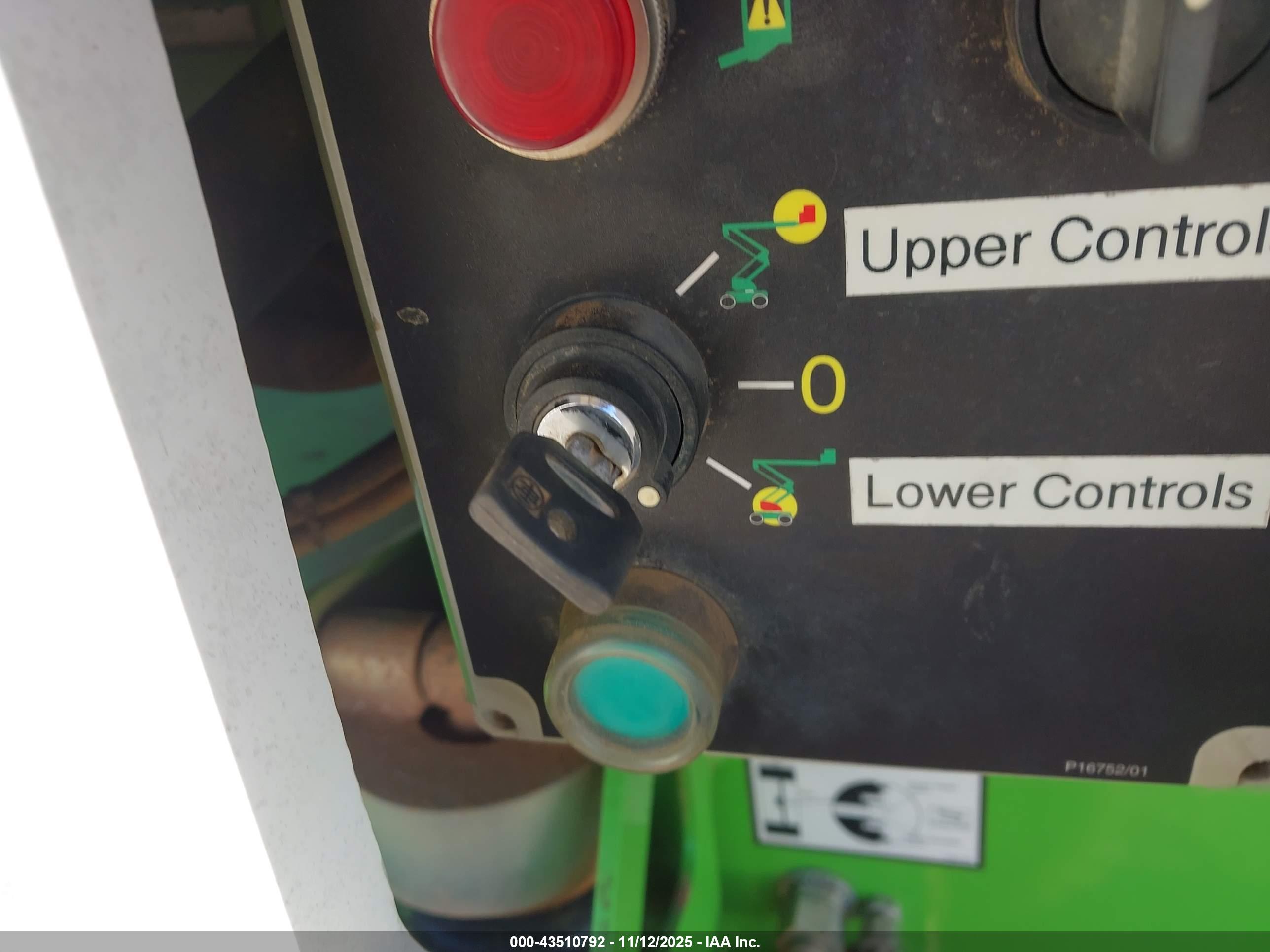 NIFTYLIFT MAN image 11