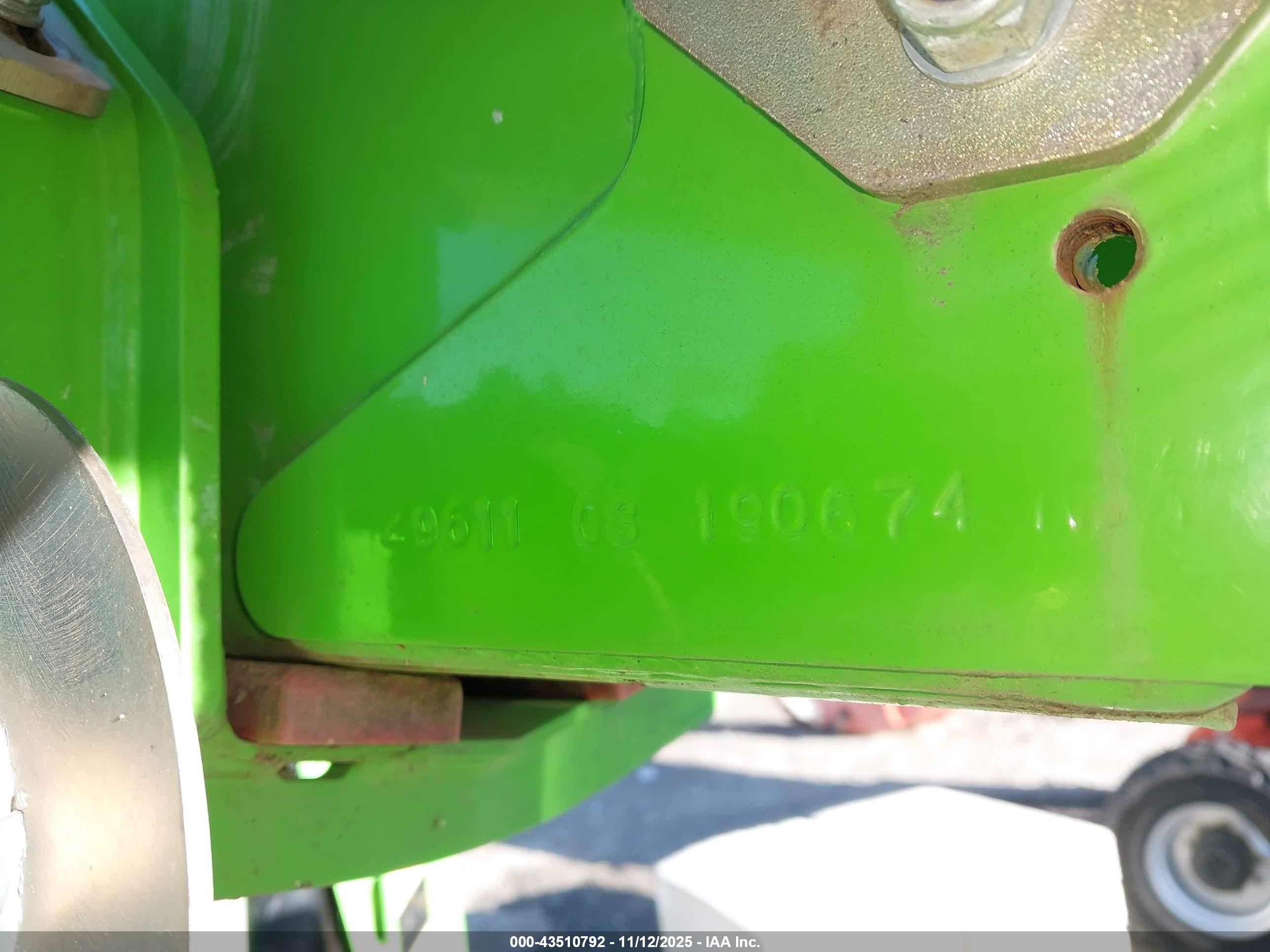 NIFTYLIFT MAN image 9
