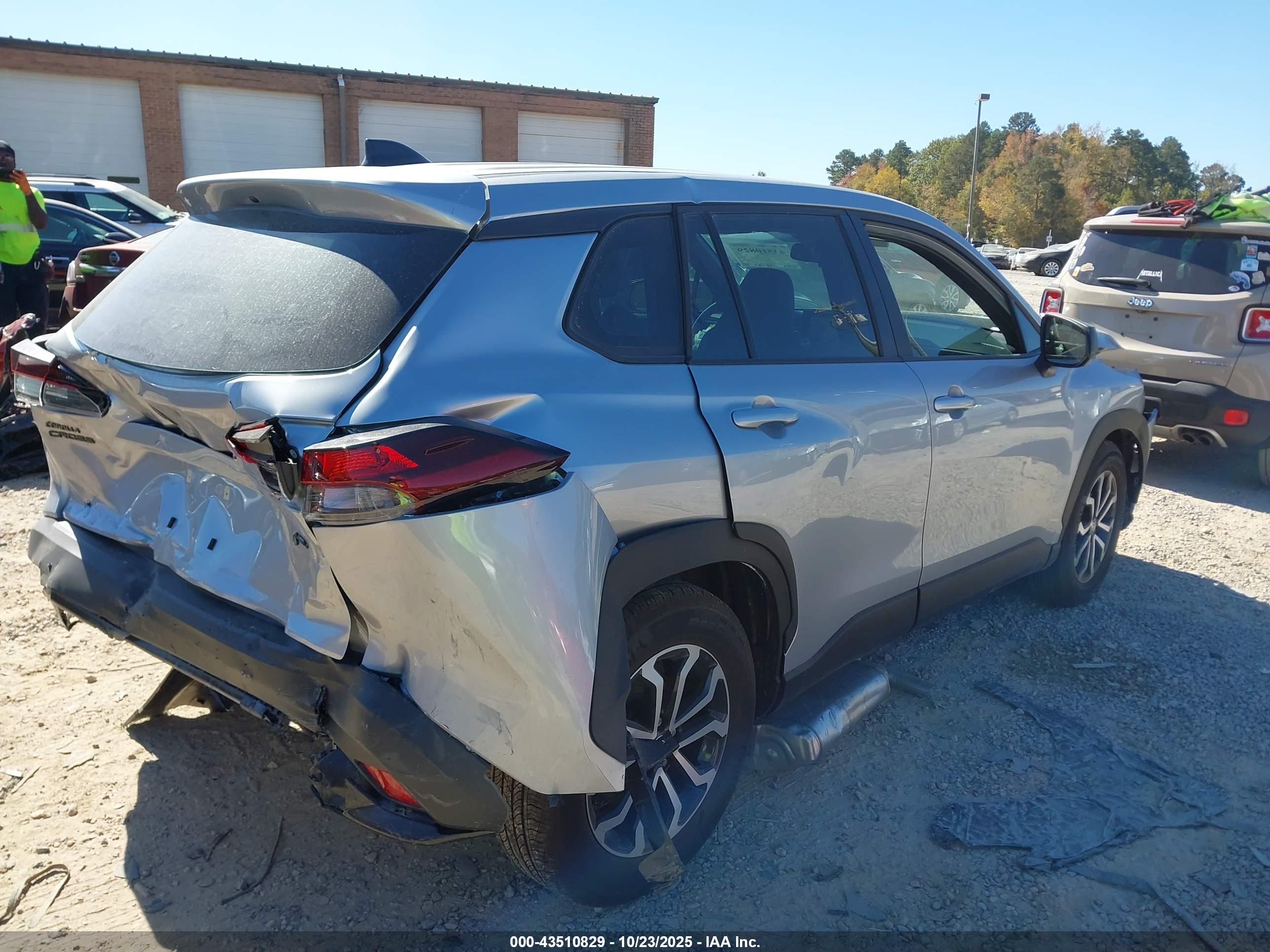 TOYOTA COROLLA image 4
