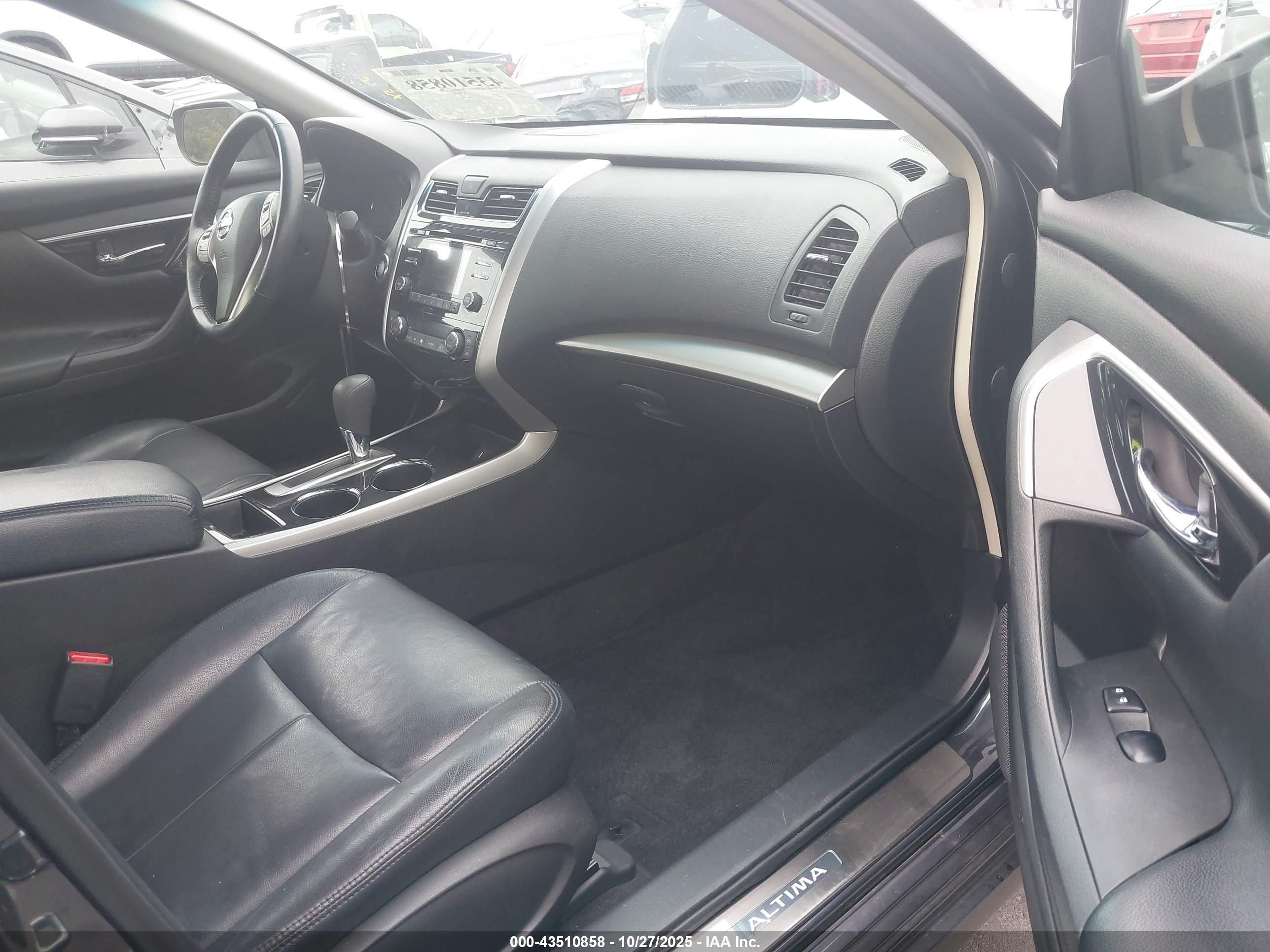 NISSAN ALTIMA image 5