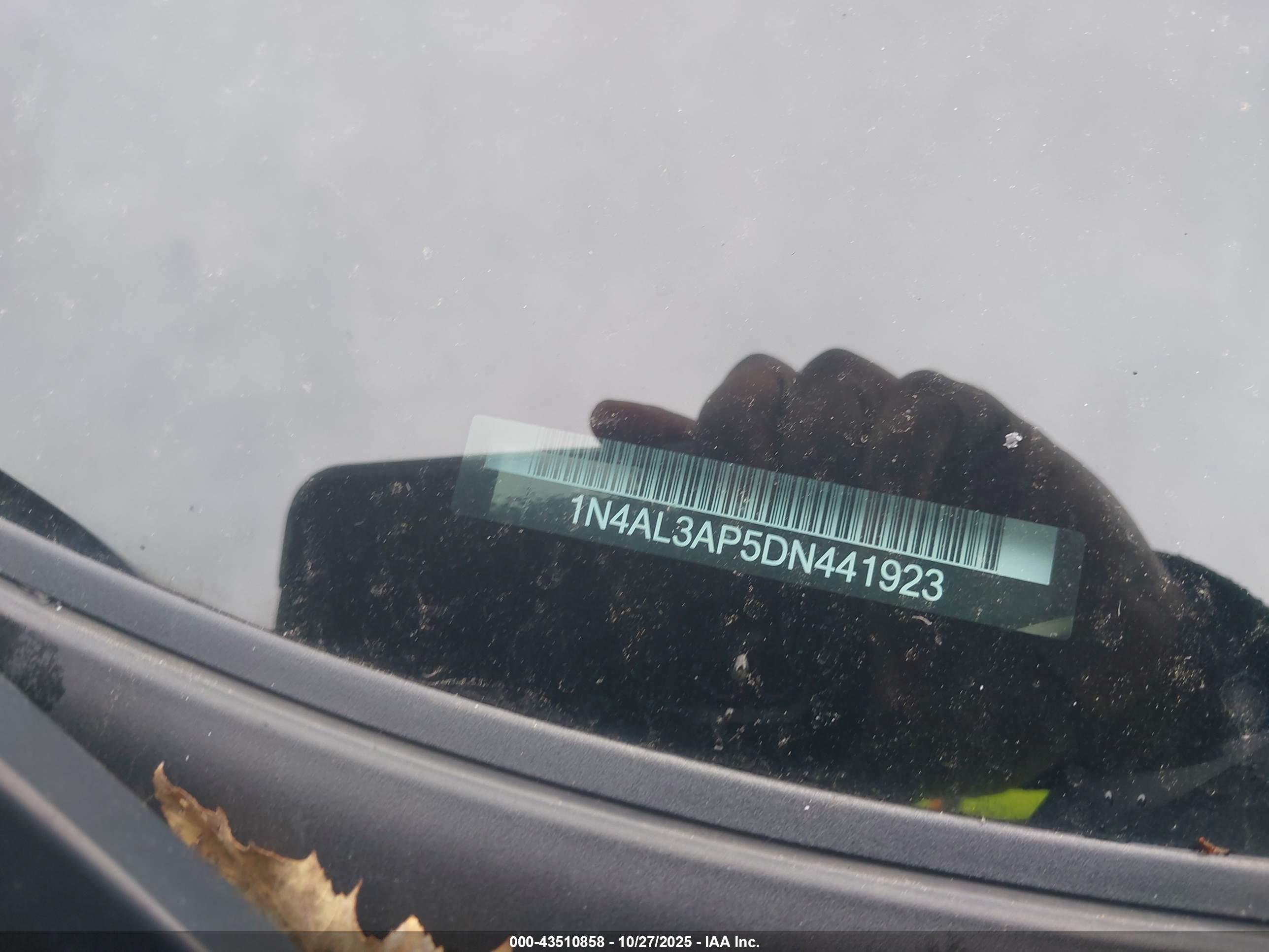 NISSAN ALTIMA image 9