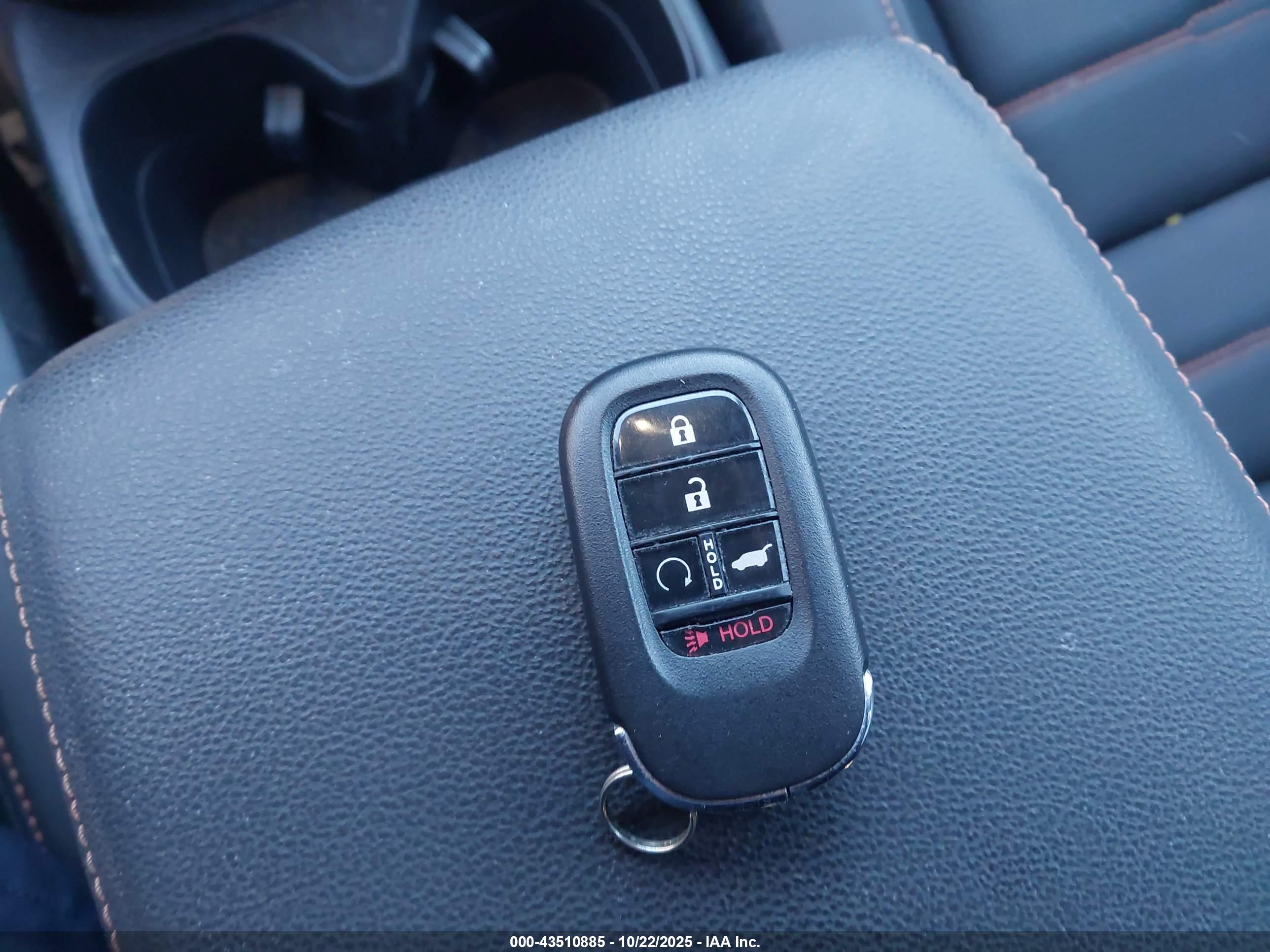 HONDA CR-V image 11