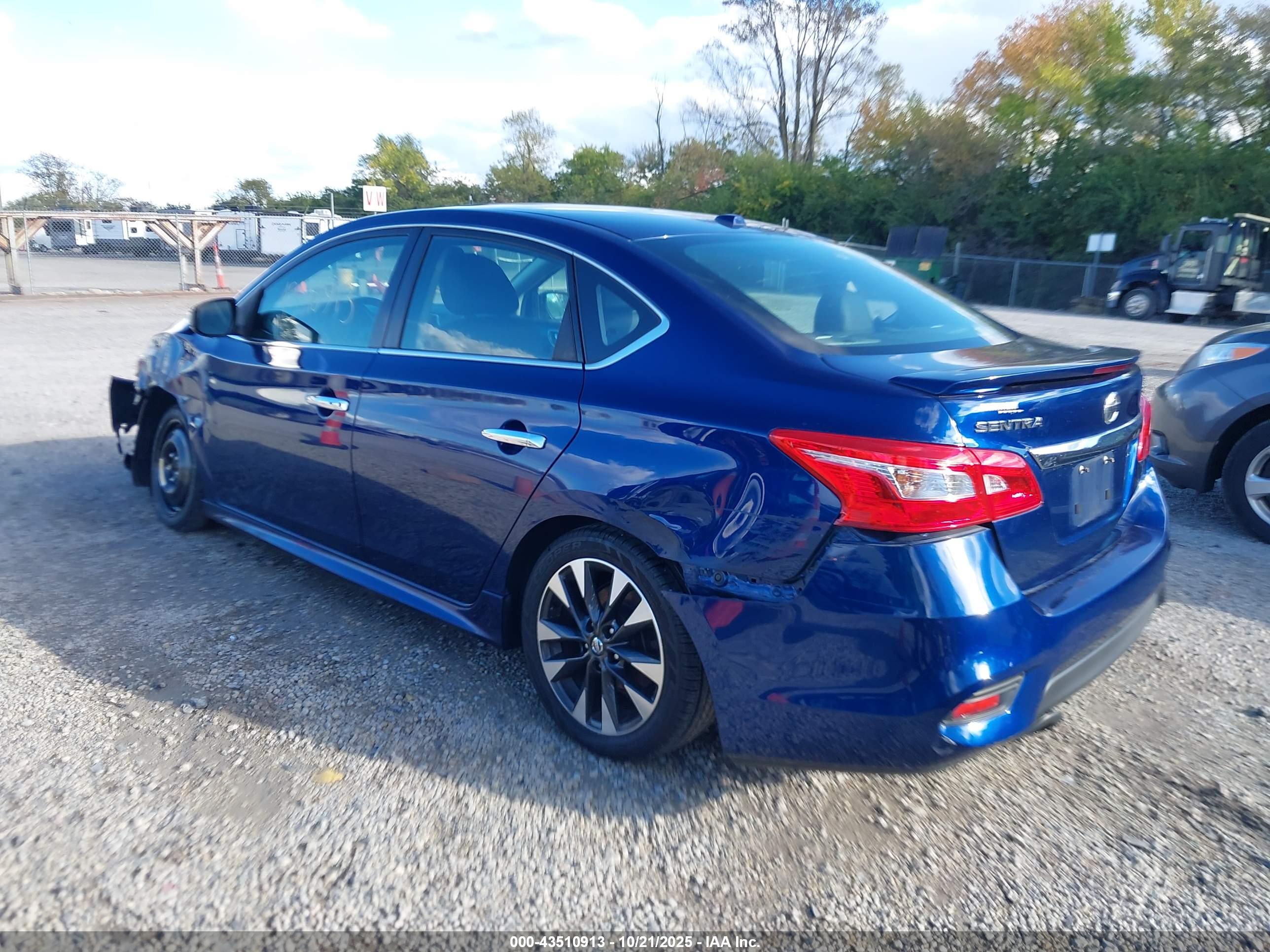 NISSAN SENTRA image 3