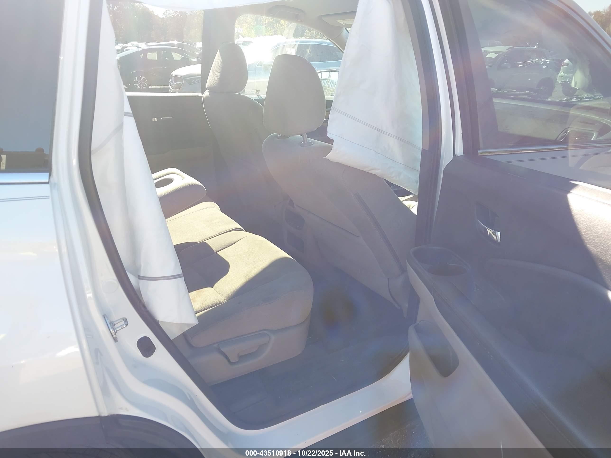 HONDA PILOT image 8