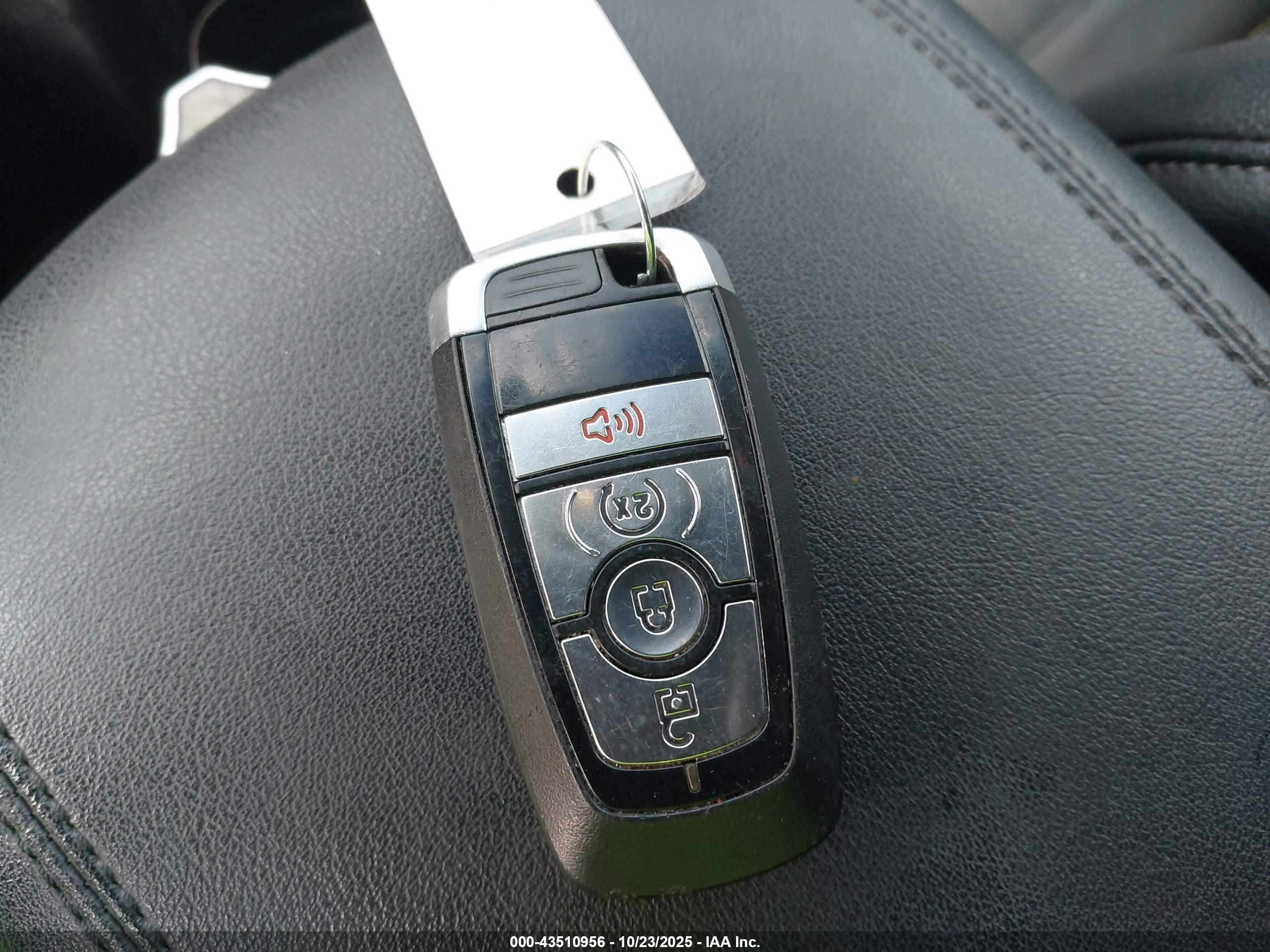 FORD EDGE image 11