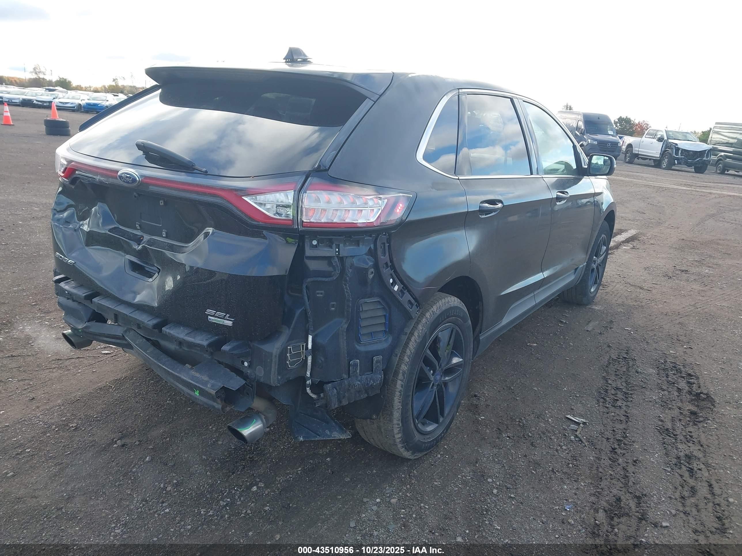 FORD EDGE image 4