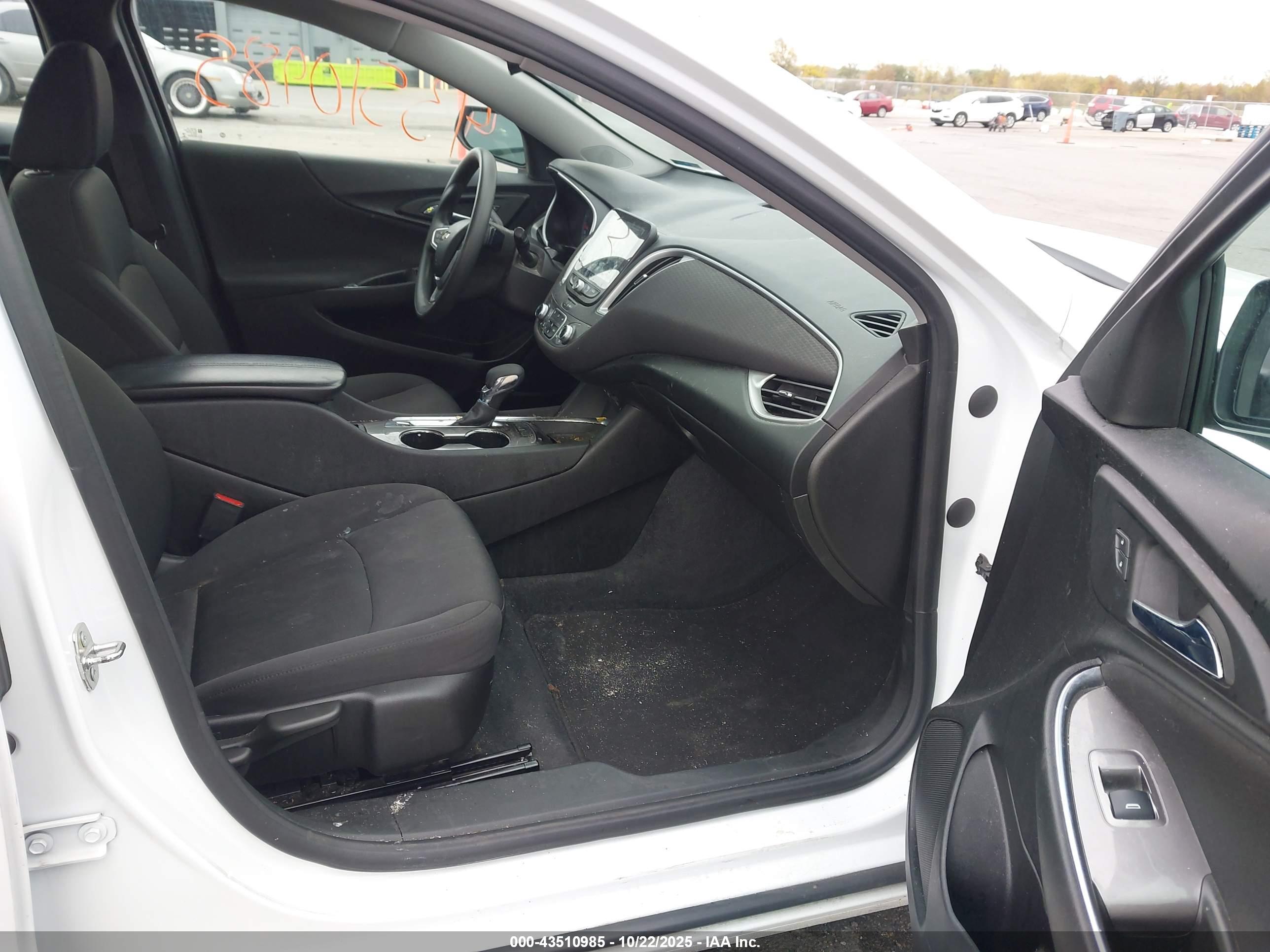 CHEVROLET MALIBU image 5