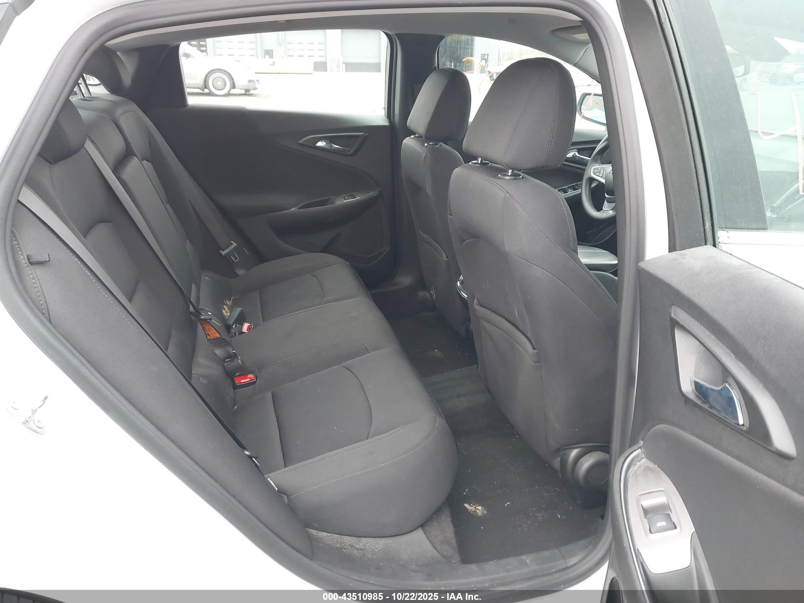 CHEVROLET MALIBU image 8
