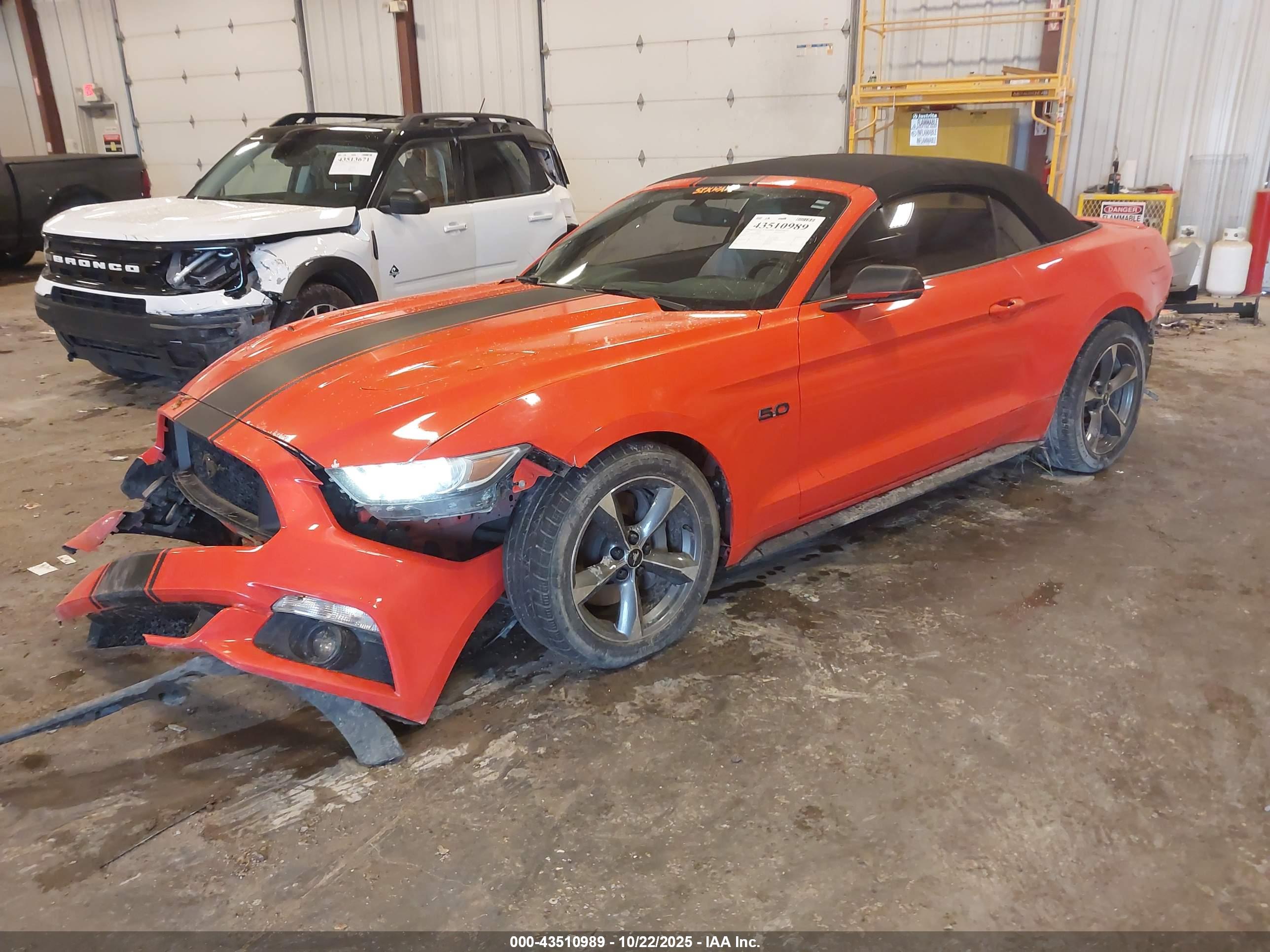 FORD MUSTANG image 2