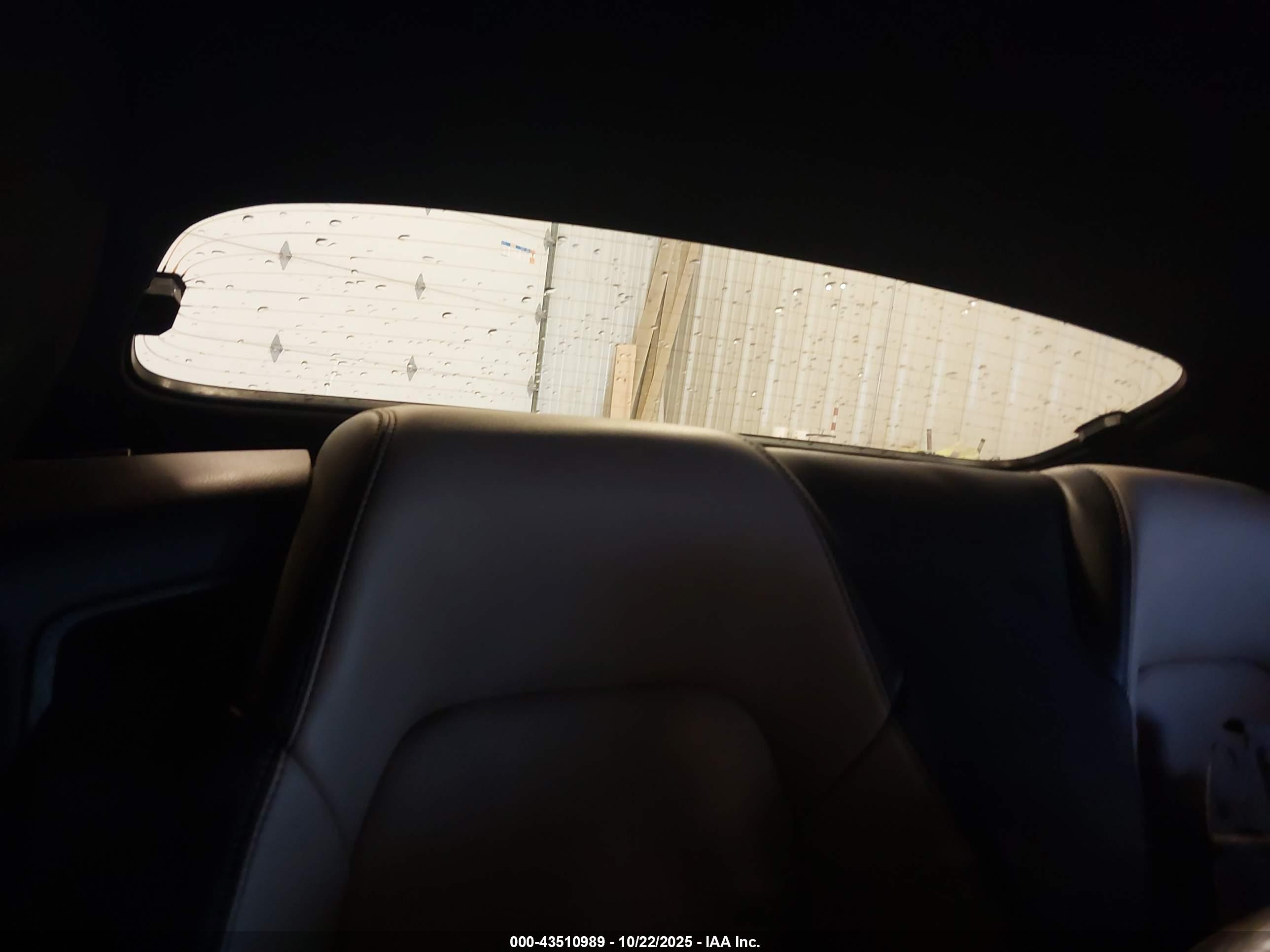 FORD MUSTANG image 8
