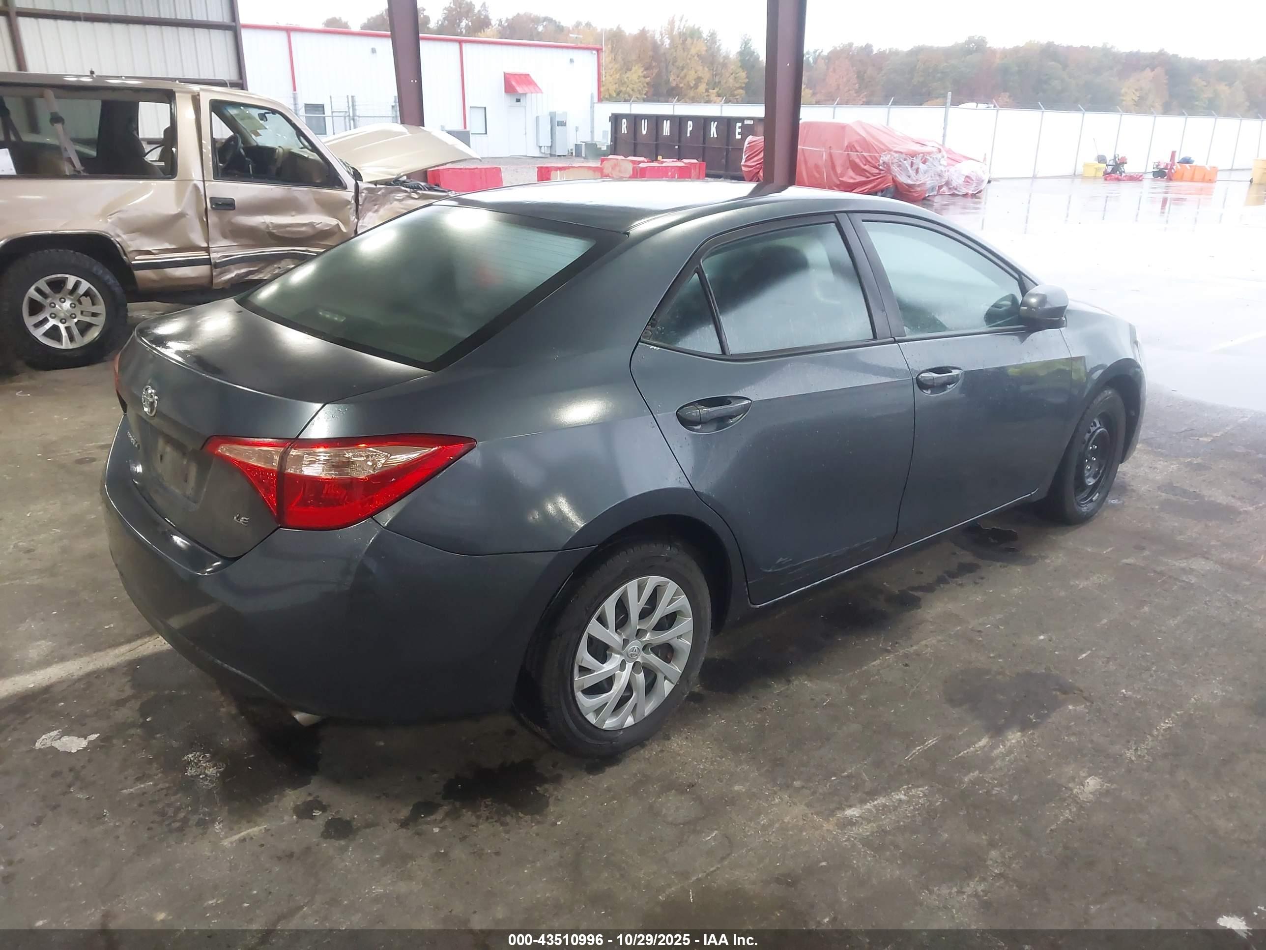 TOYOTA COROLLA image 4