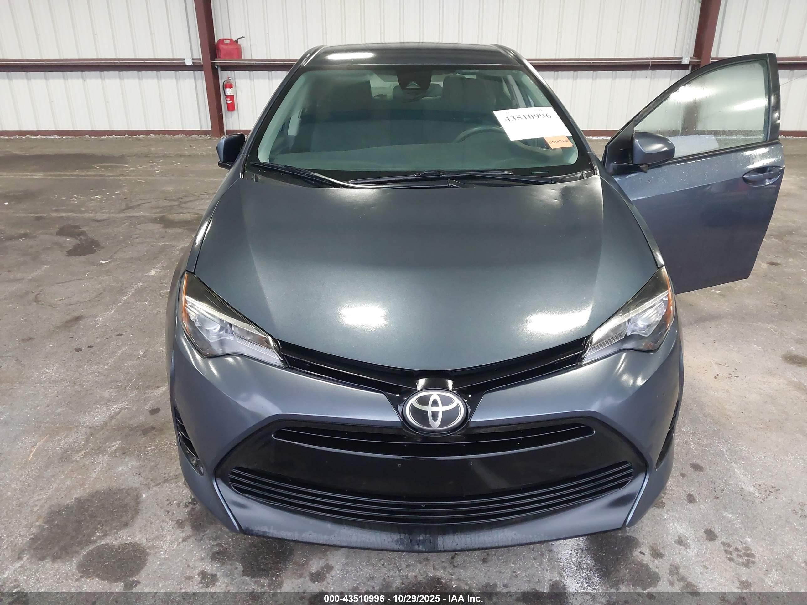 TOYOTA COROLLA image 6