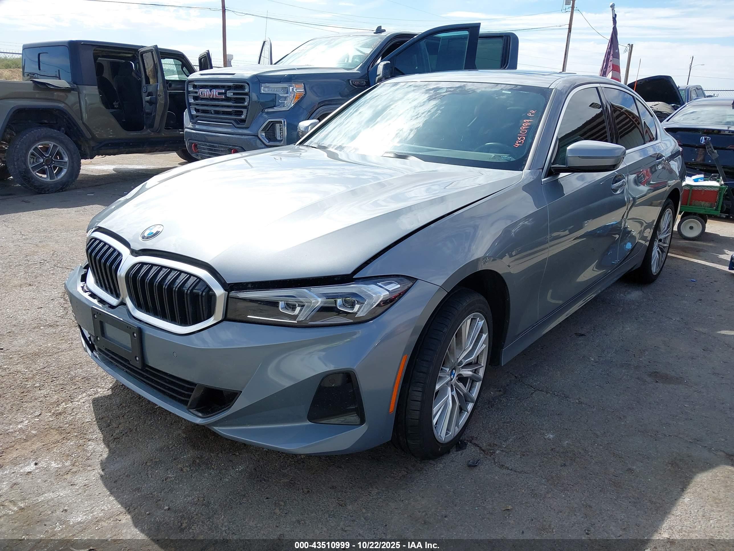 BMW 330I image 2