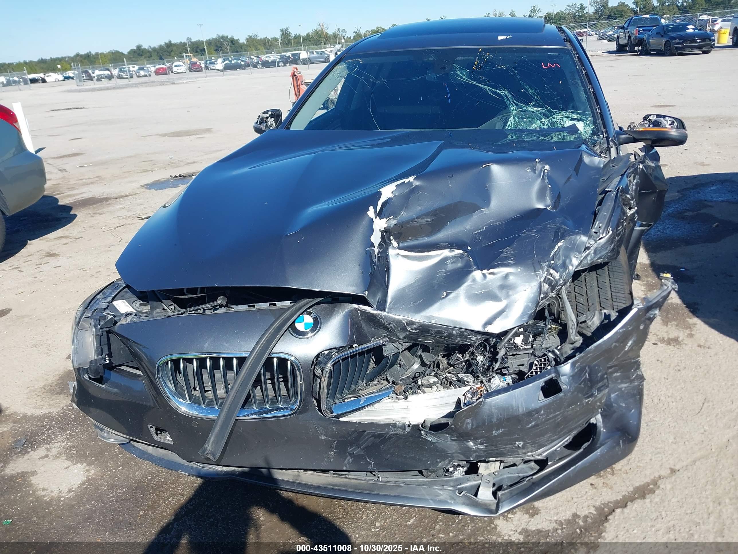 BMW 528I image 10