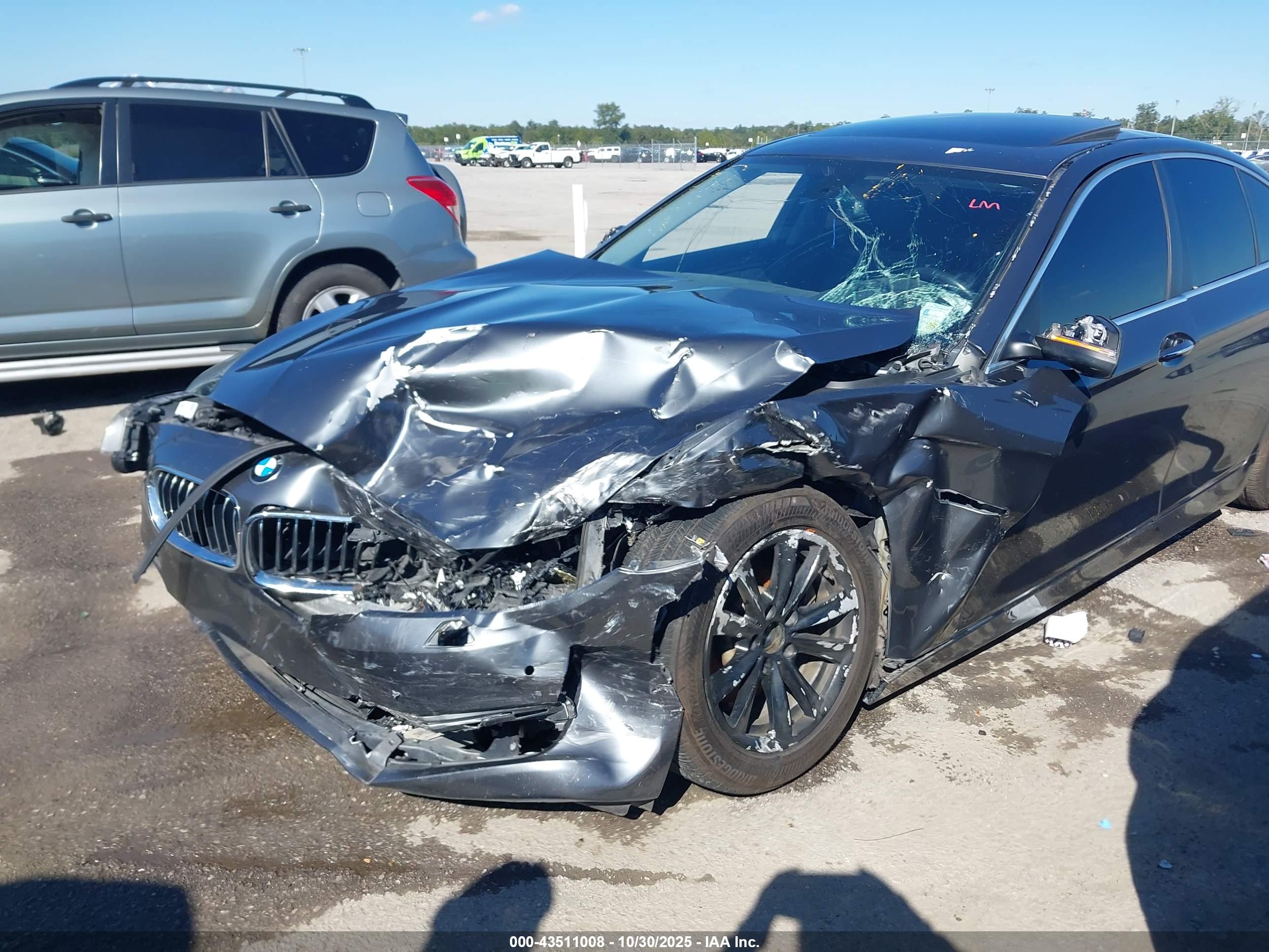 BMW 528I image 6