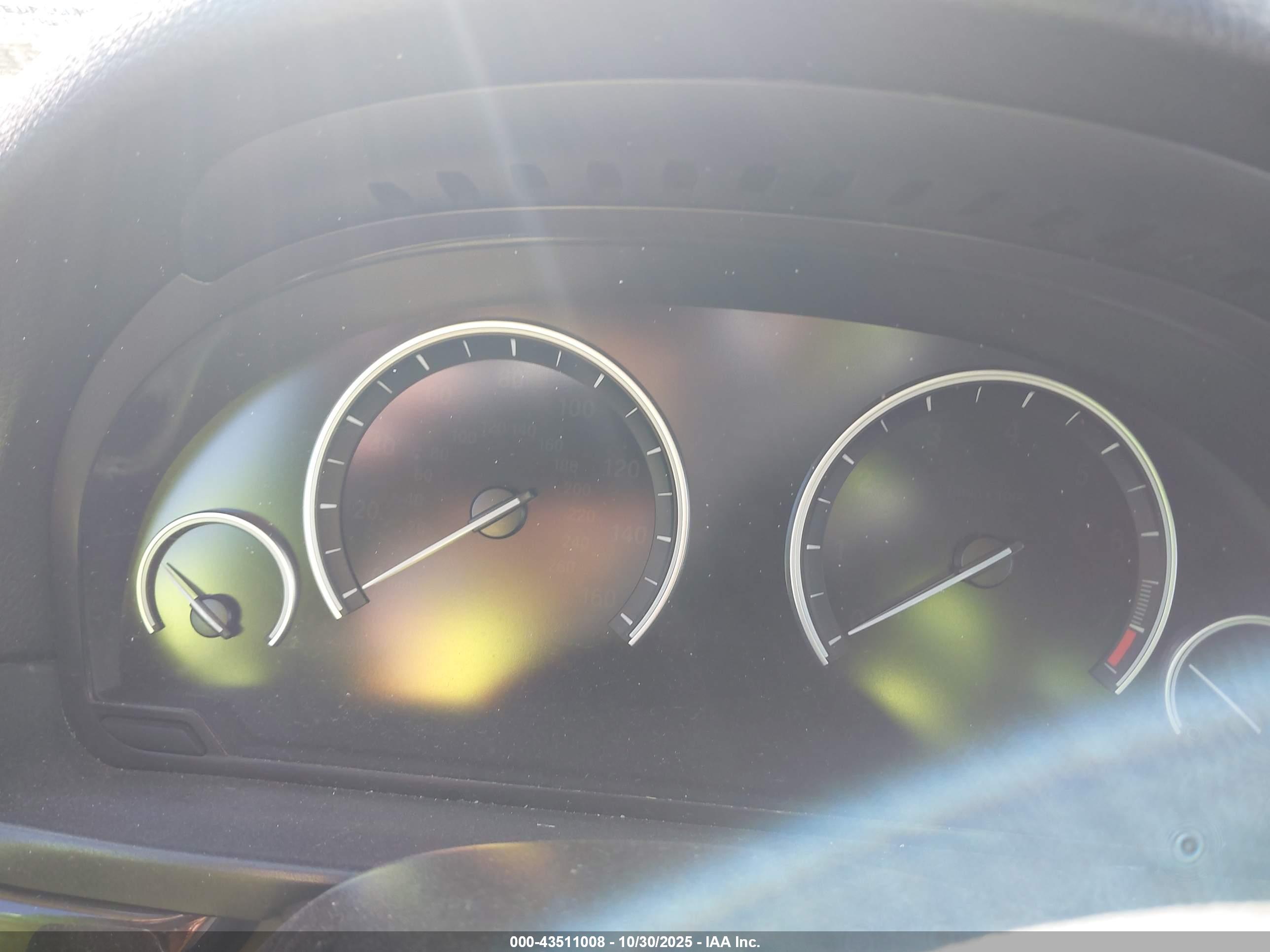 BMW 528I image 7