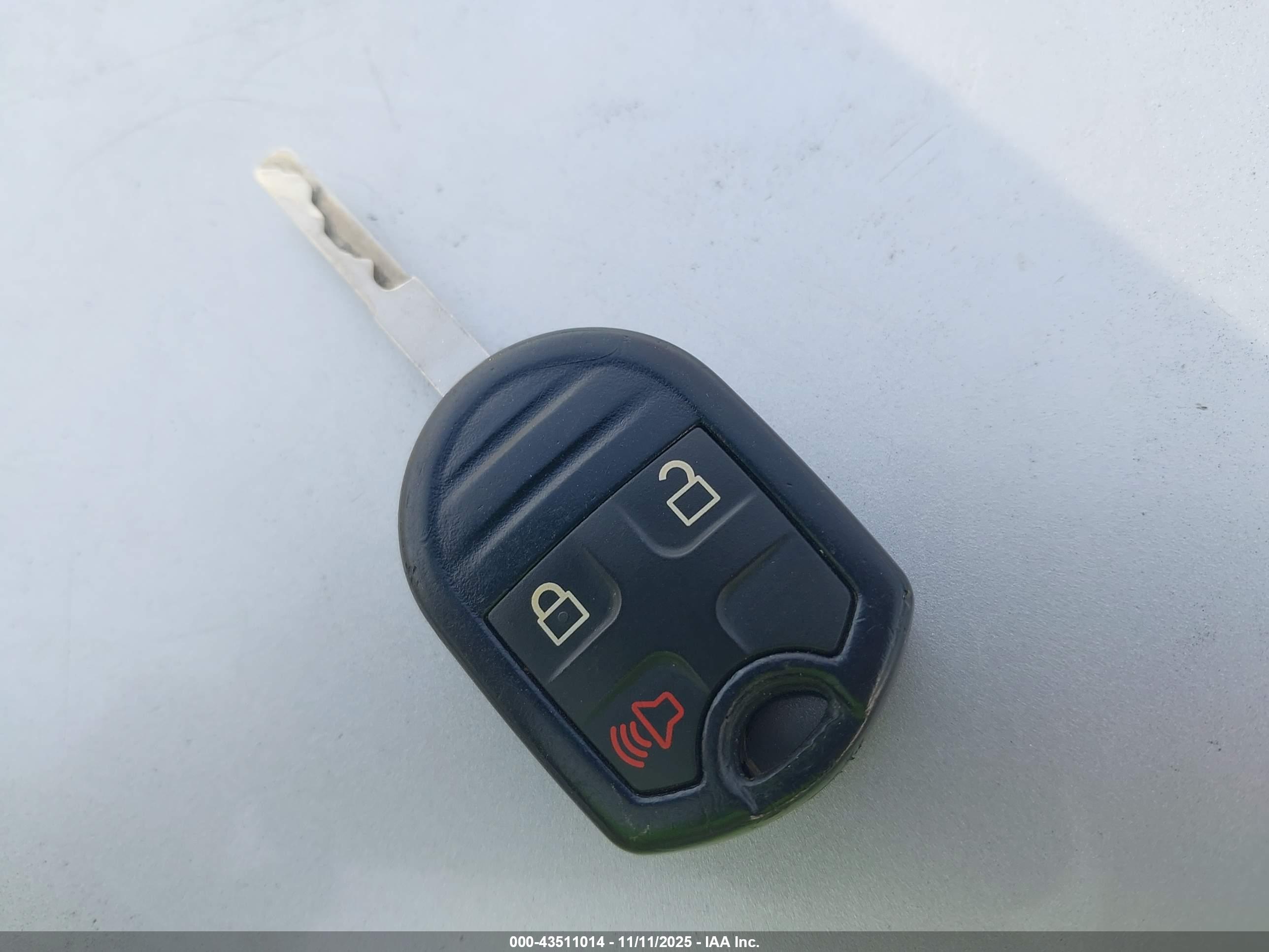 FORD FIESTA image 11