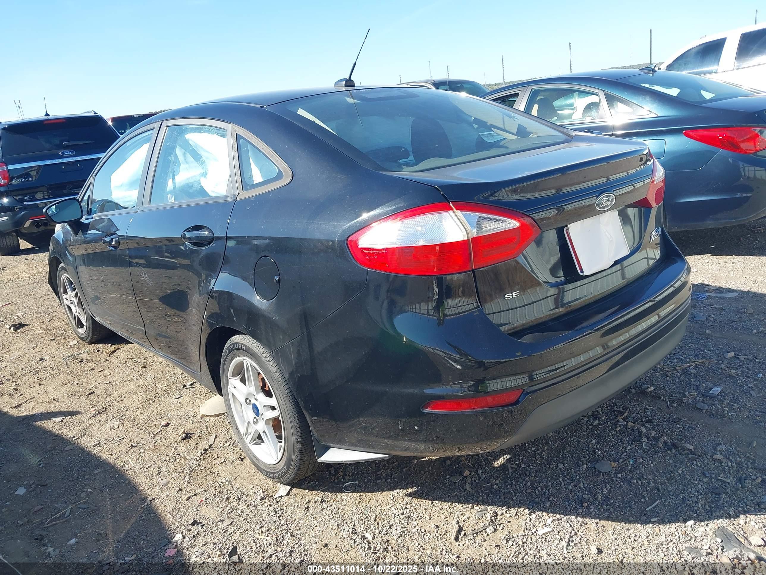 FORD FIESTA image 3