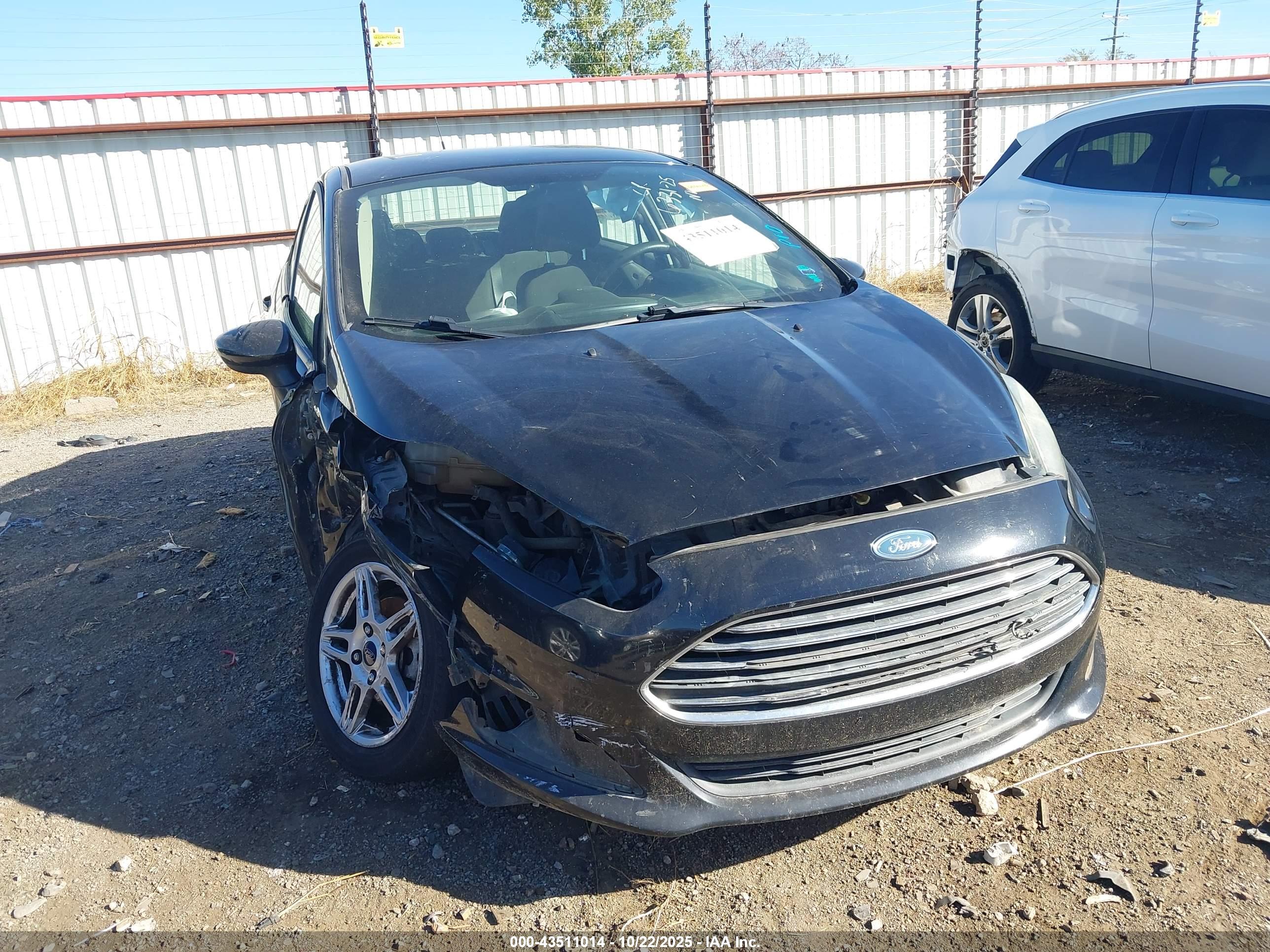 FORD FIESTA image 6