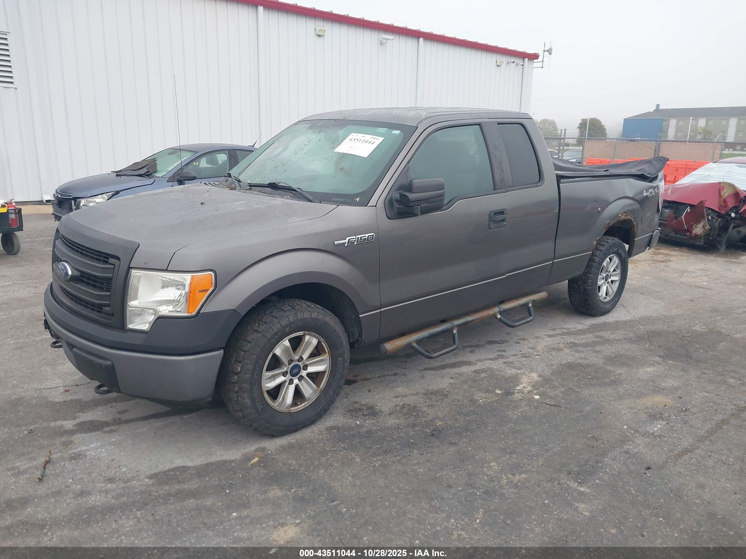 FORD F-150 image 2