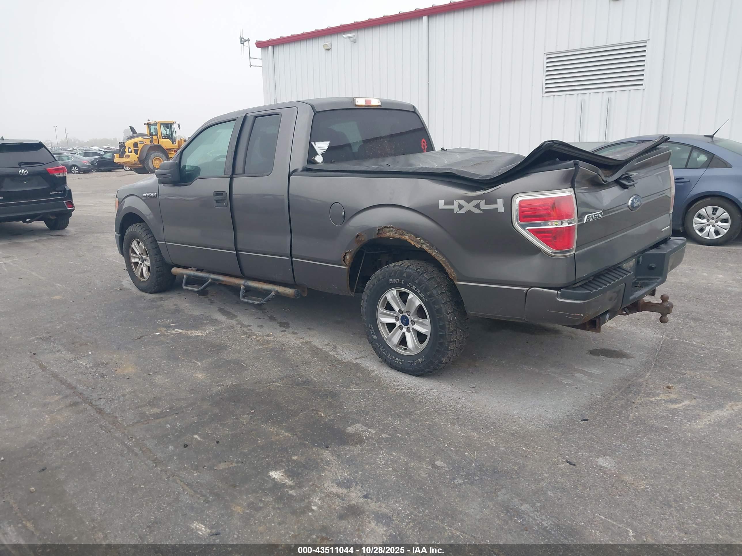 FORD F-150 image 3