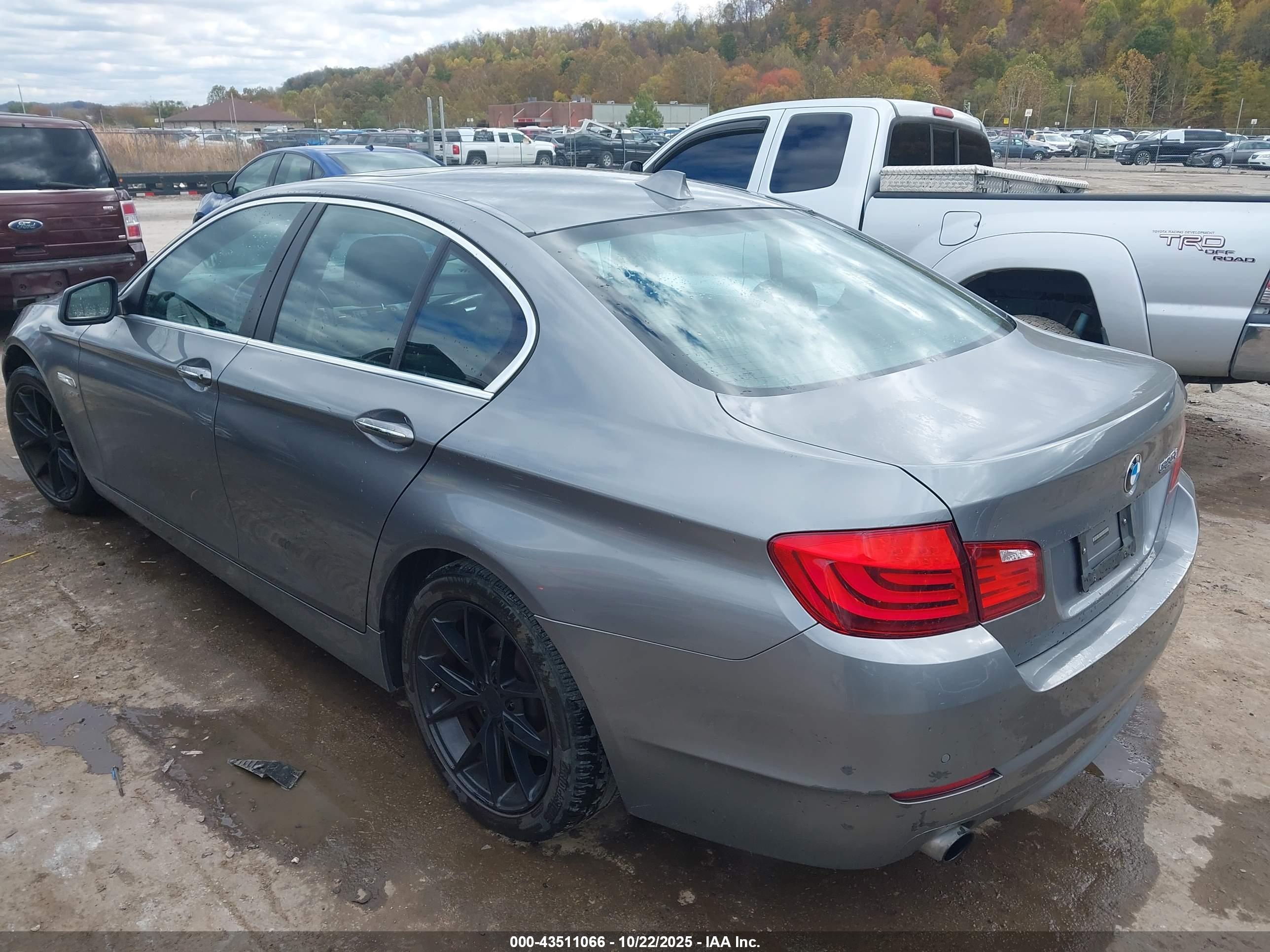 BMW 535I image 3