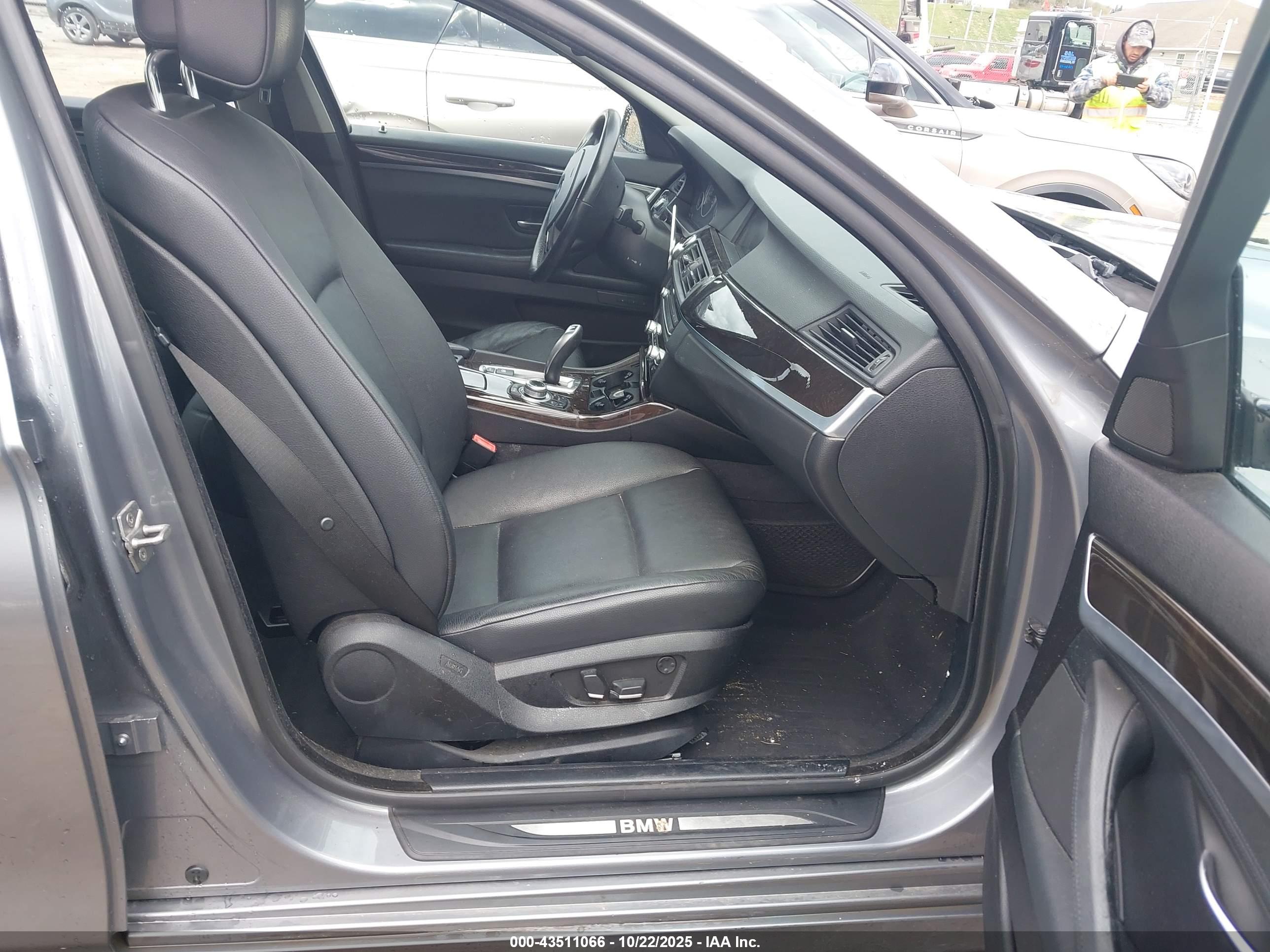 BMW 535I image 5